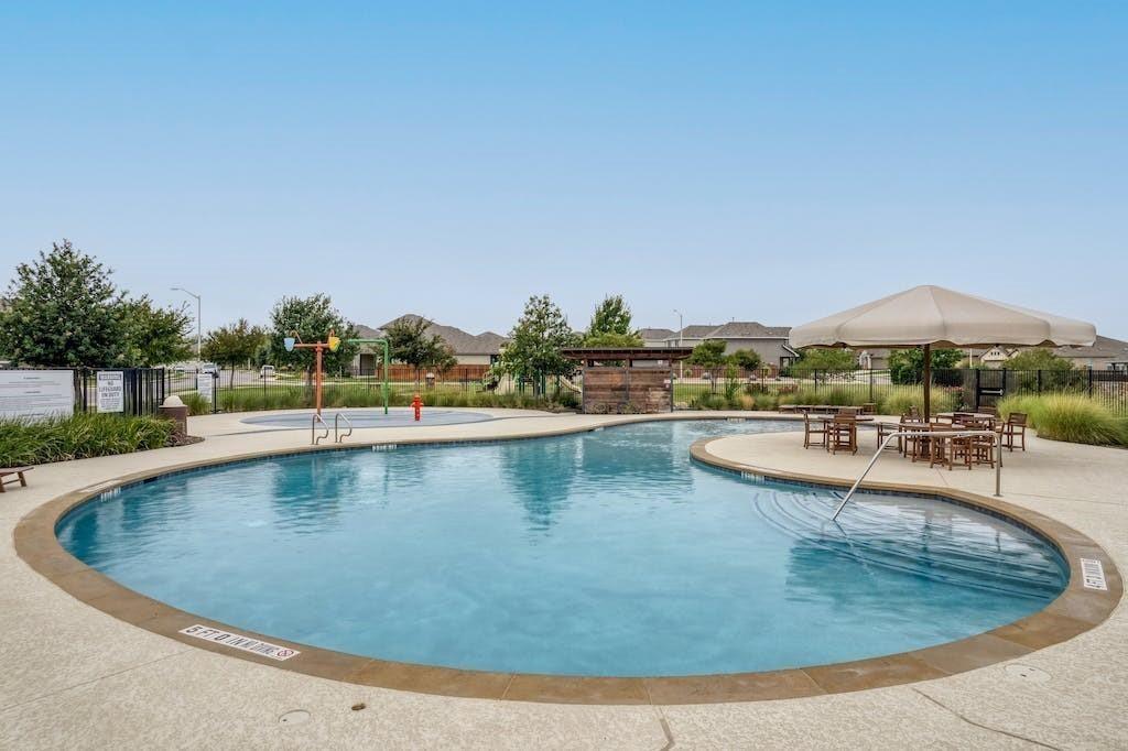 316 Middle Brook Dr, Leander, TX 78641