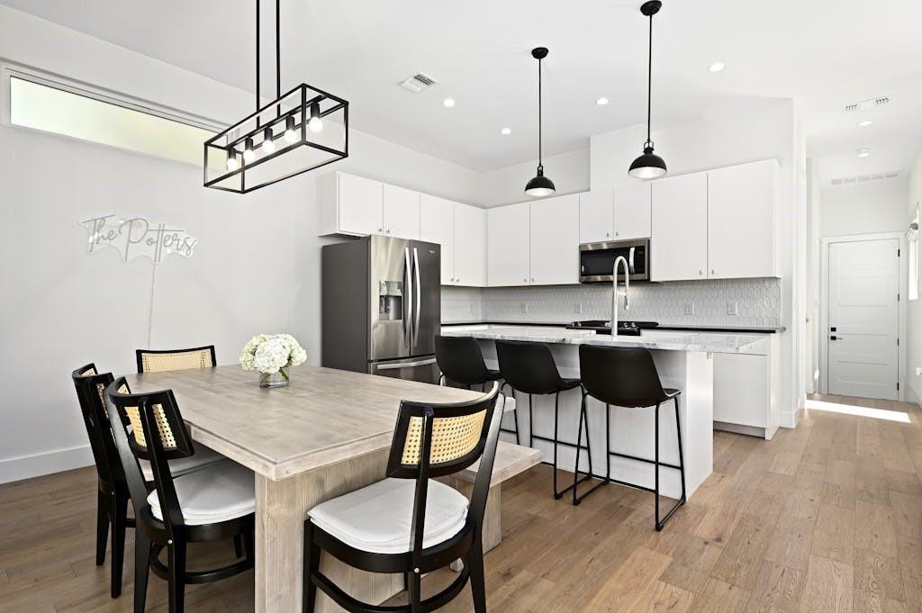 5212 Huisache St # 2, Austin, TX 78751