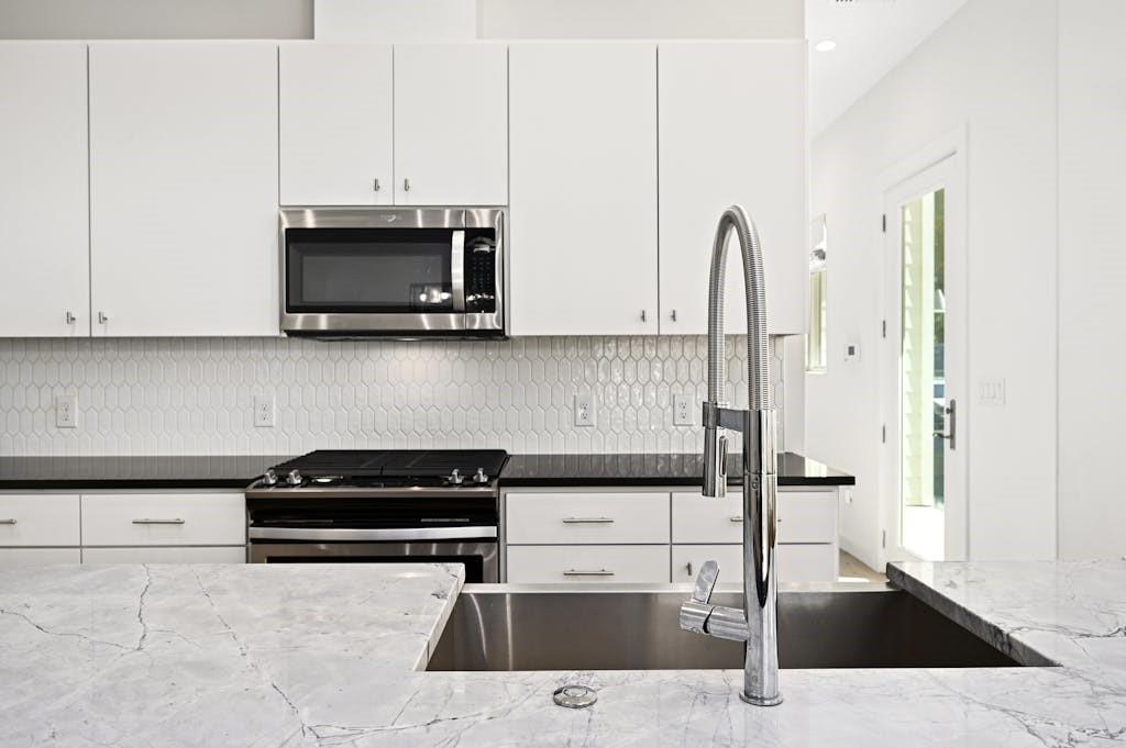 5212 Huisache St # 2, Austin, TX 78751