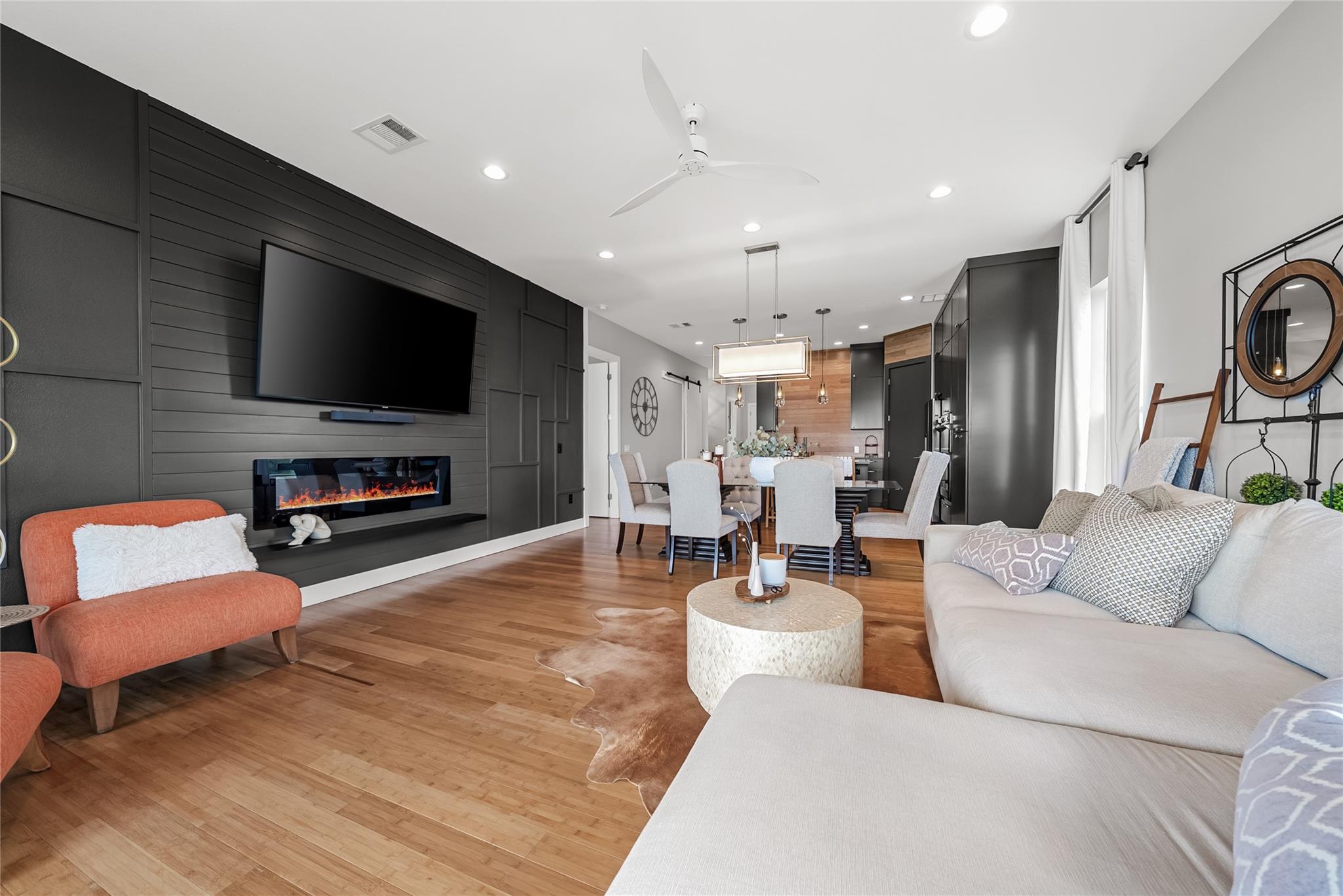 20107 Continental Dr # A, Lago Vista, TX 78645