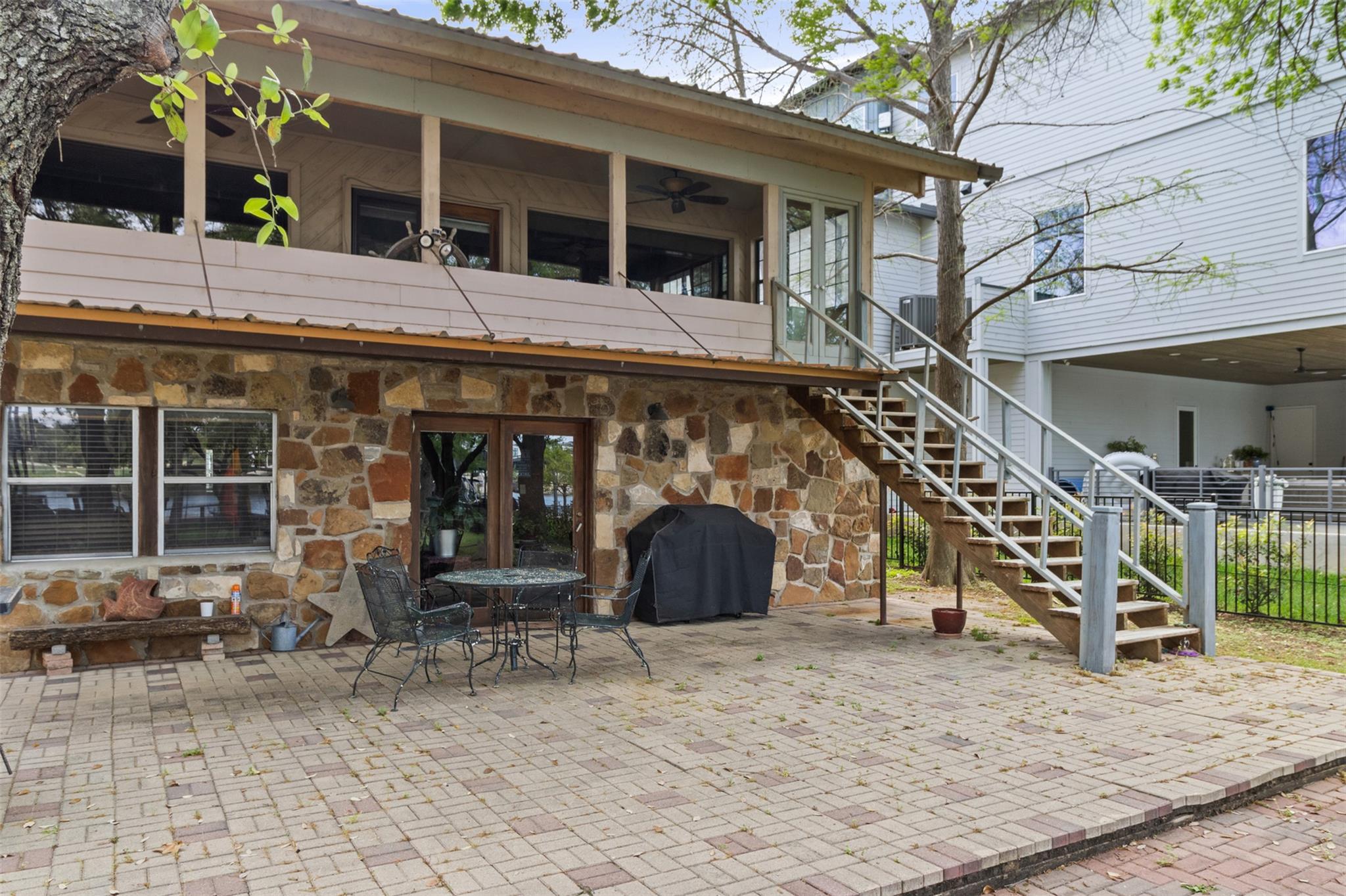 320 Harris Loop, Kingsland, TX 78639