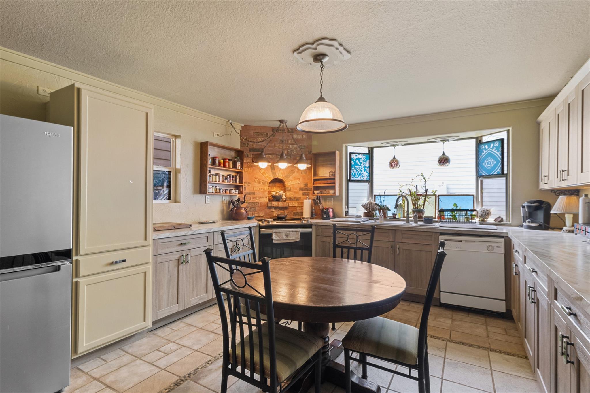 320 Harris Loop, Kingsland, TX 78639