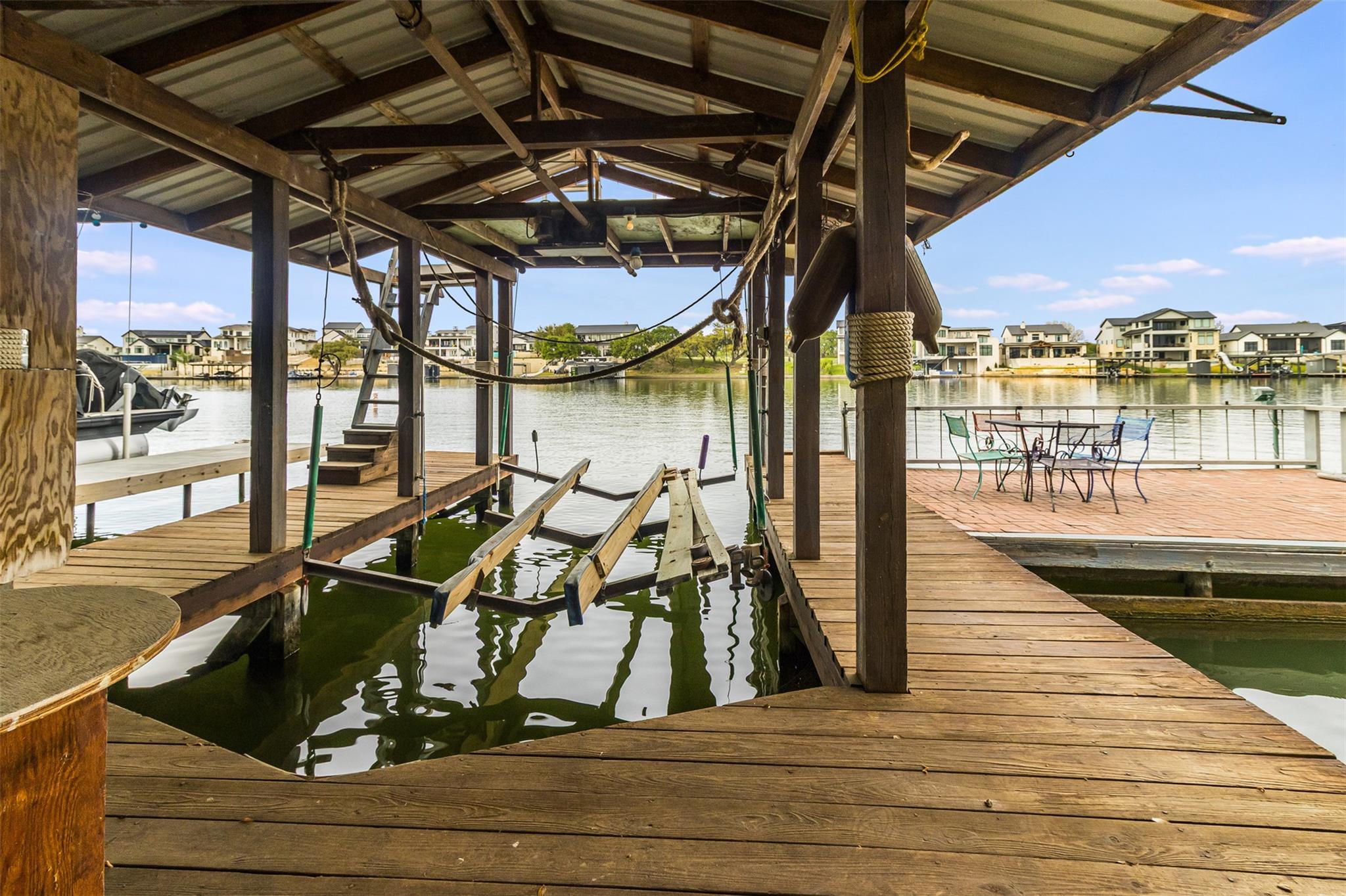 320 Harris Loop, Kingsland, TX 78639