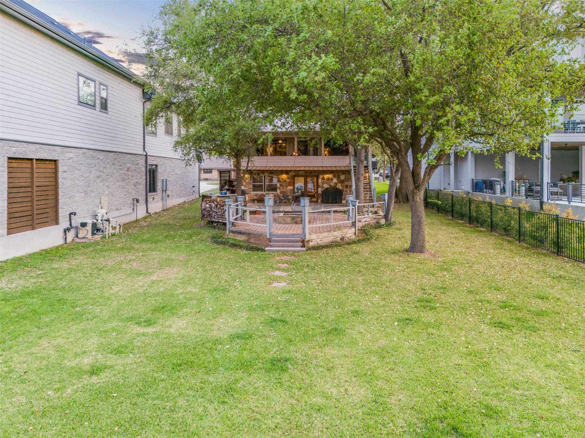 320 Harris Loop, Kingsland, TX 78639