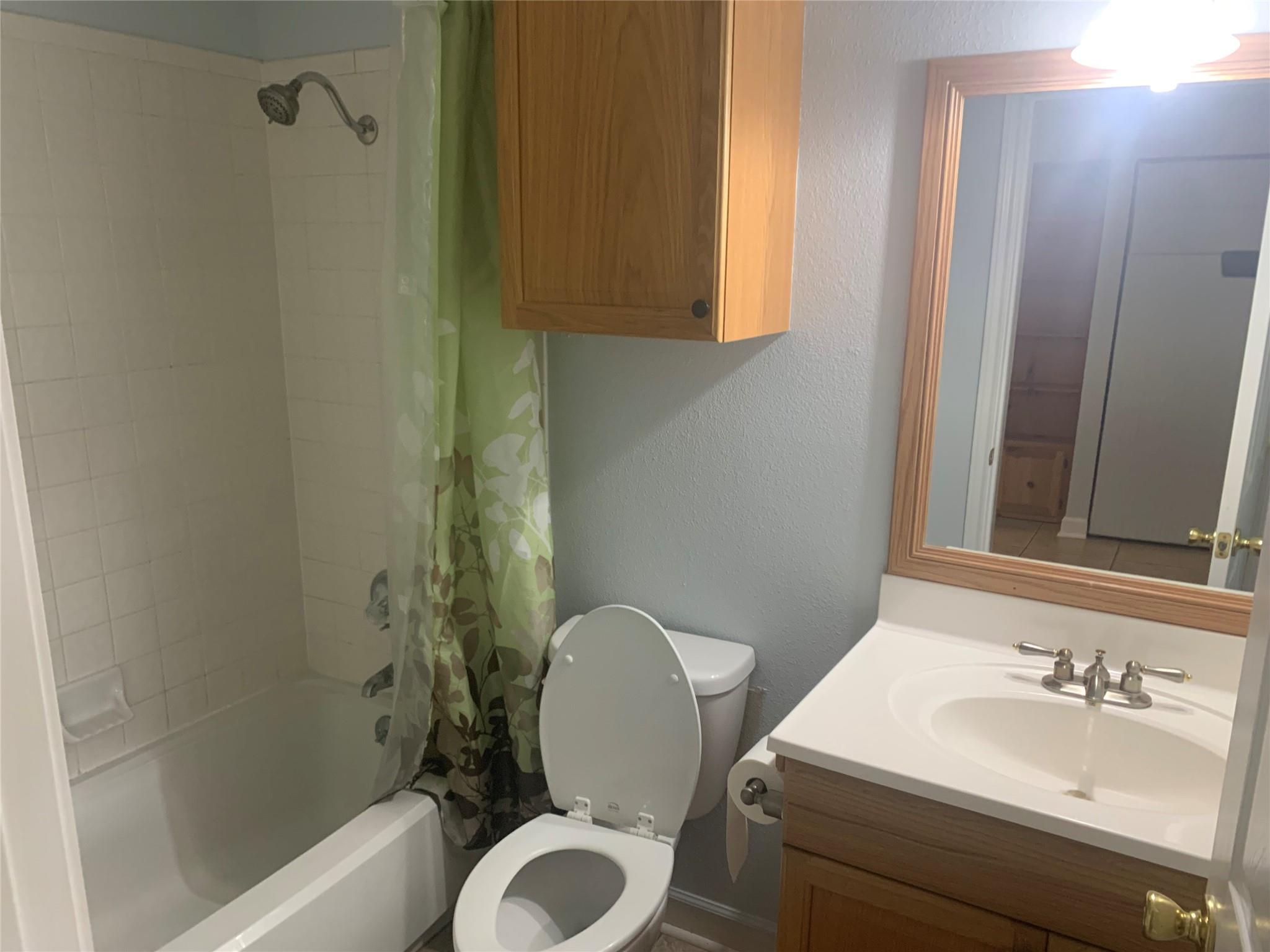 1919 American Dr # A-124, Lago Vista, TX 78645