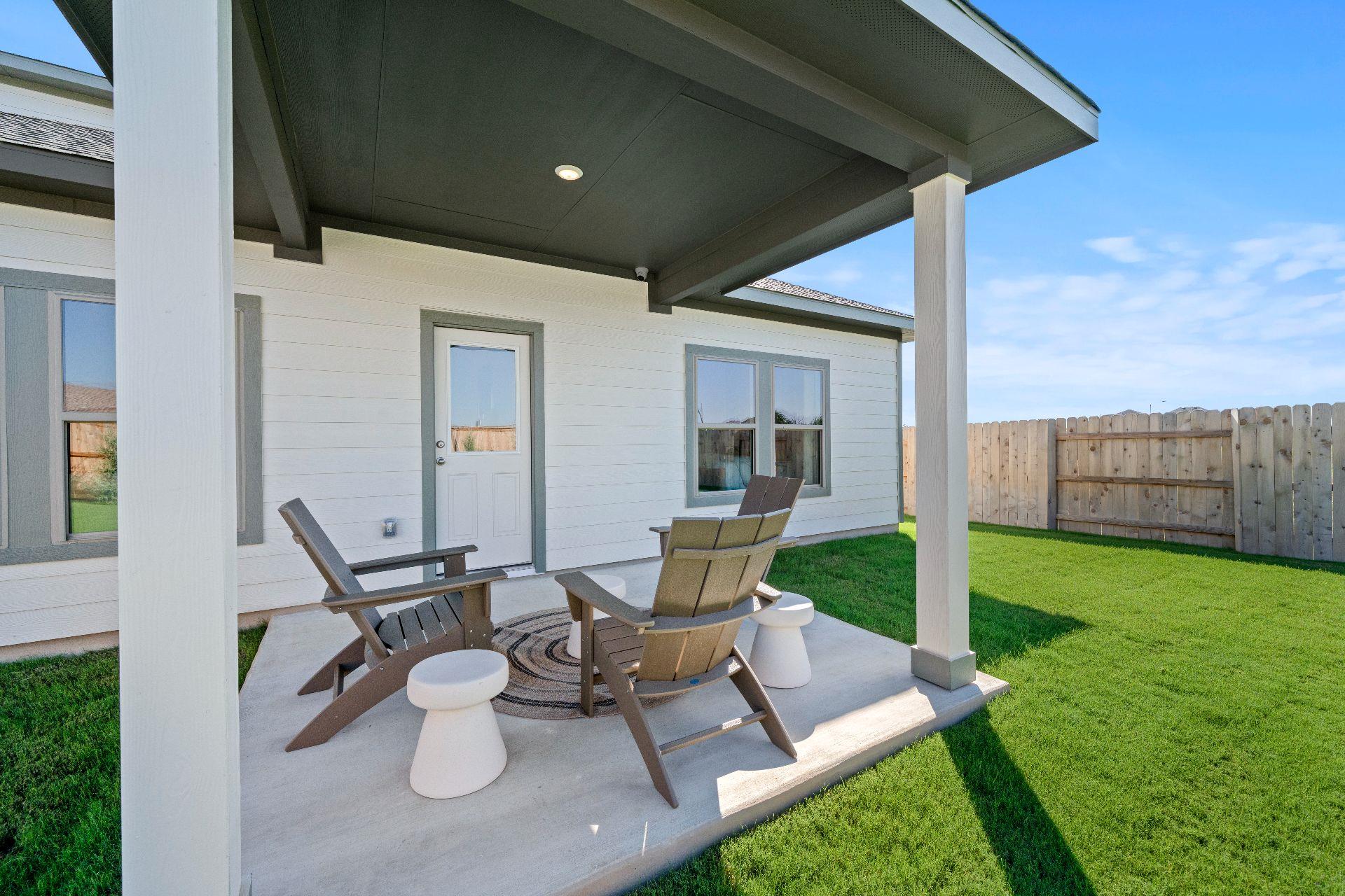 25529 Flora Bella Ln, Elgin, TX 78621