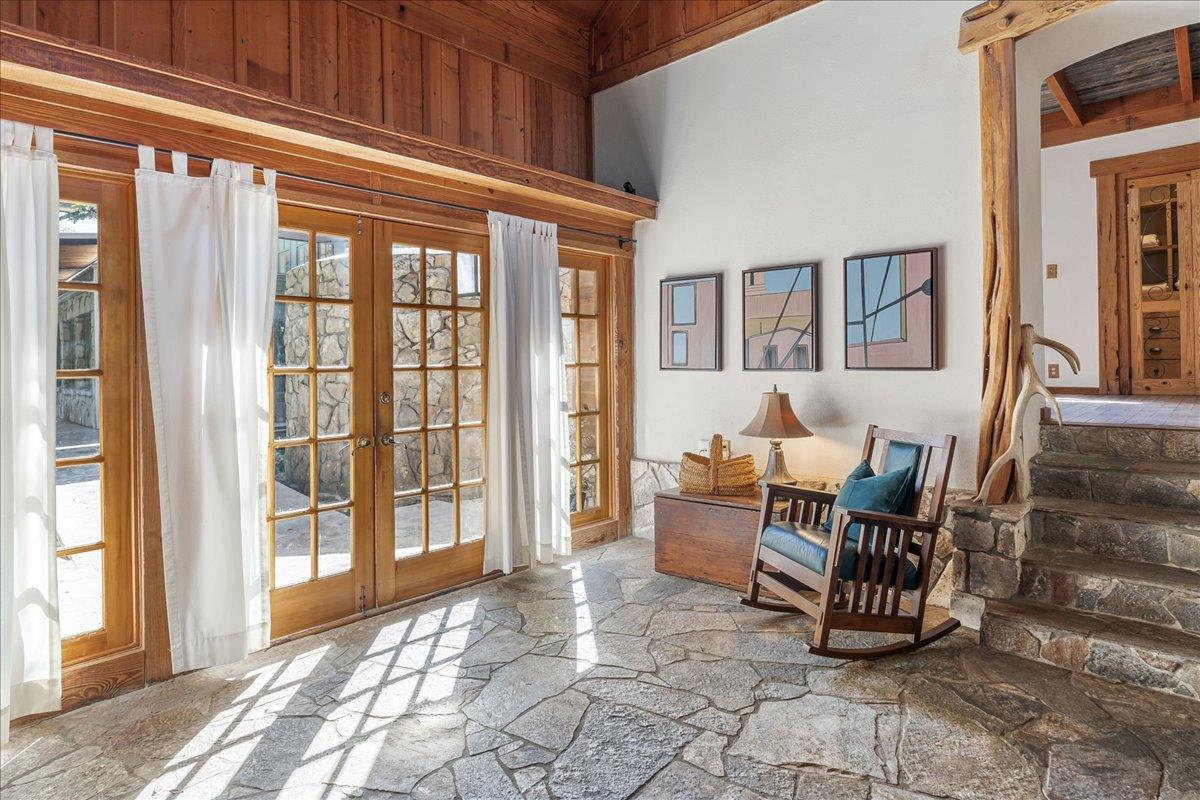 22703 HIGHWAY 71 W, Spicewood, TX 78669