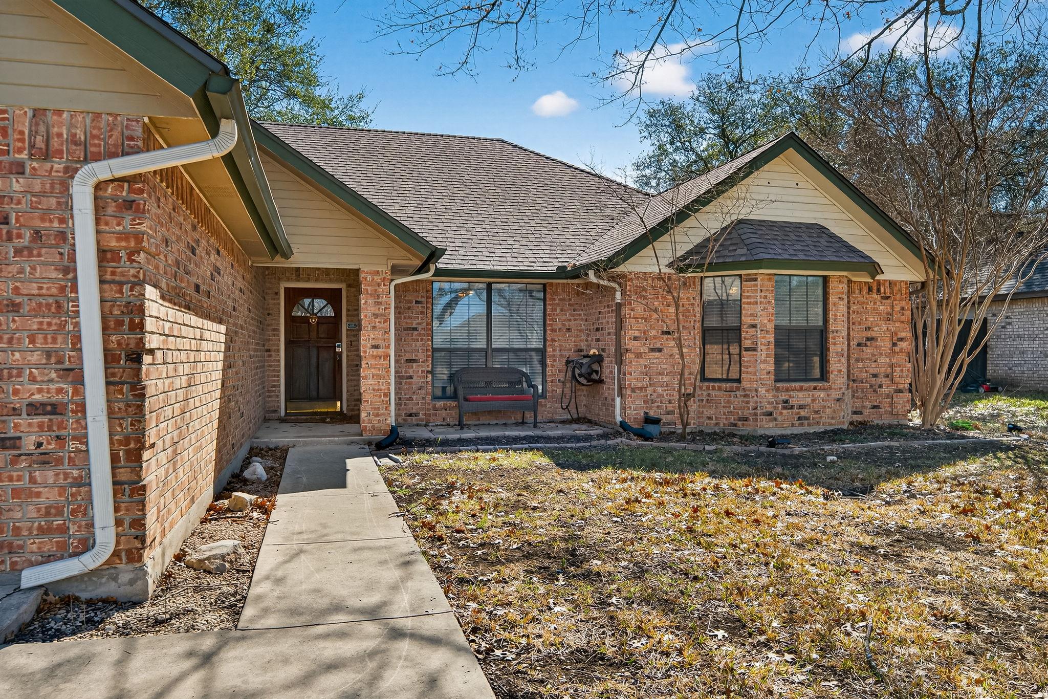 1911 Palace Dr, New Braunfels, TX 78130