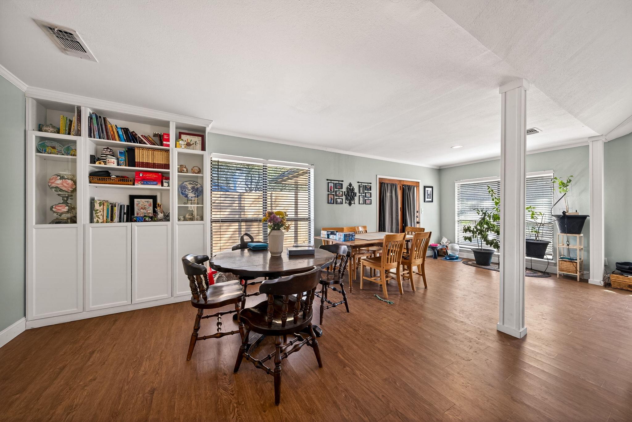 1911 Palace Dr, New Braunfels, TX 78130