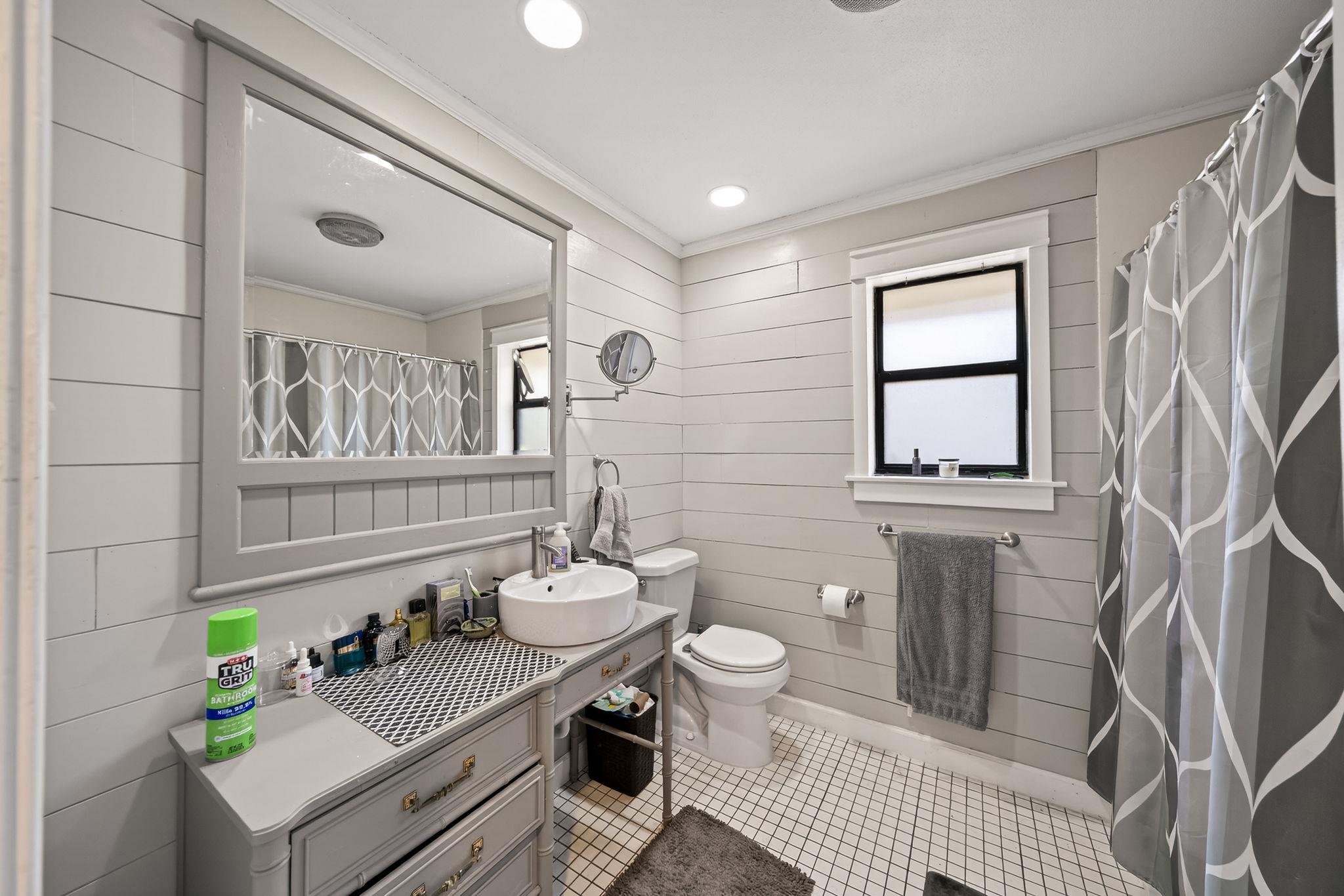 1911 Palace Dr, New Braunfels, TX 78130