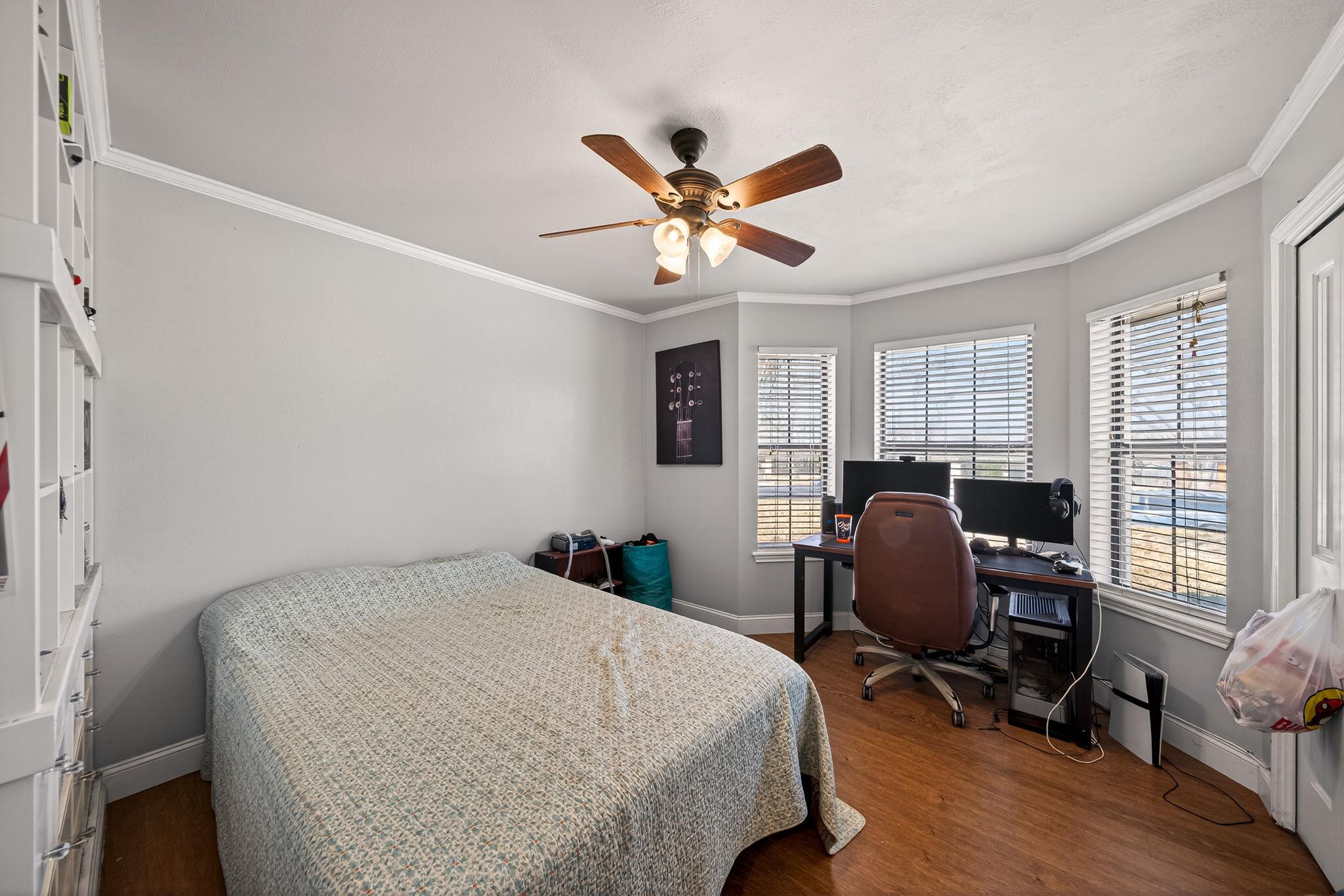 1911 Palace Dr, New Braunfels, TX 78130