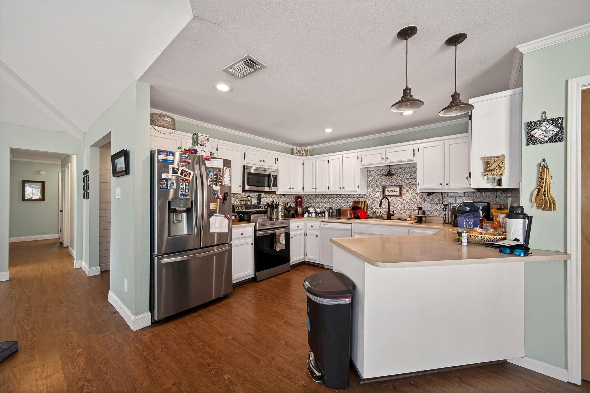 1911 Palace Dr, New Braunfels, TX 78130