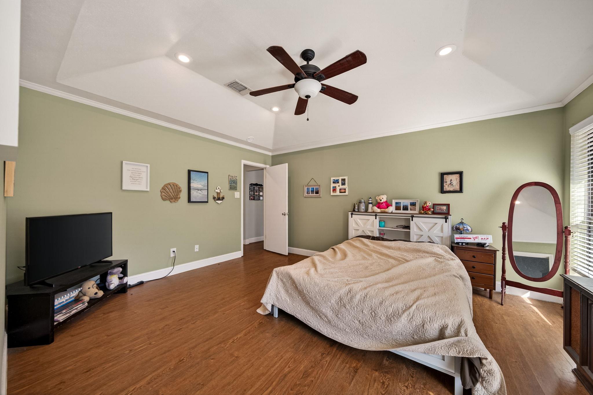 1911 Palace Dr, New Braunfels, TX 78130