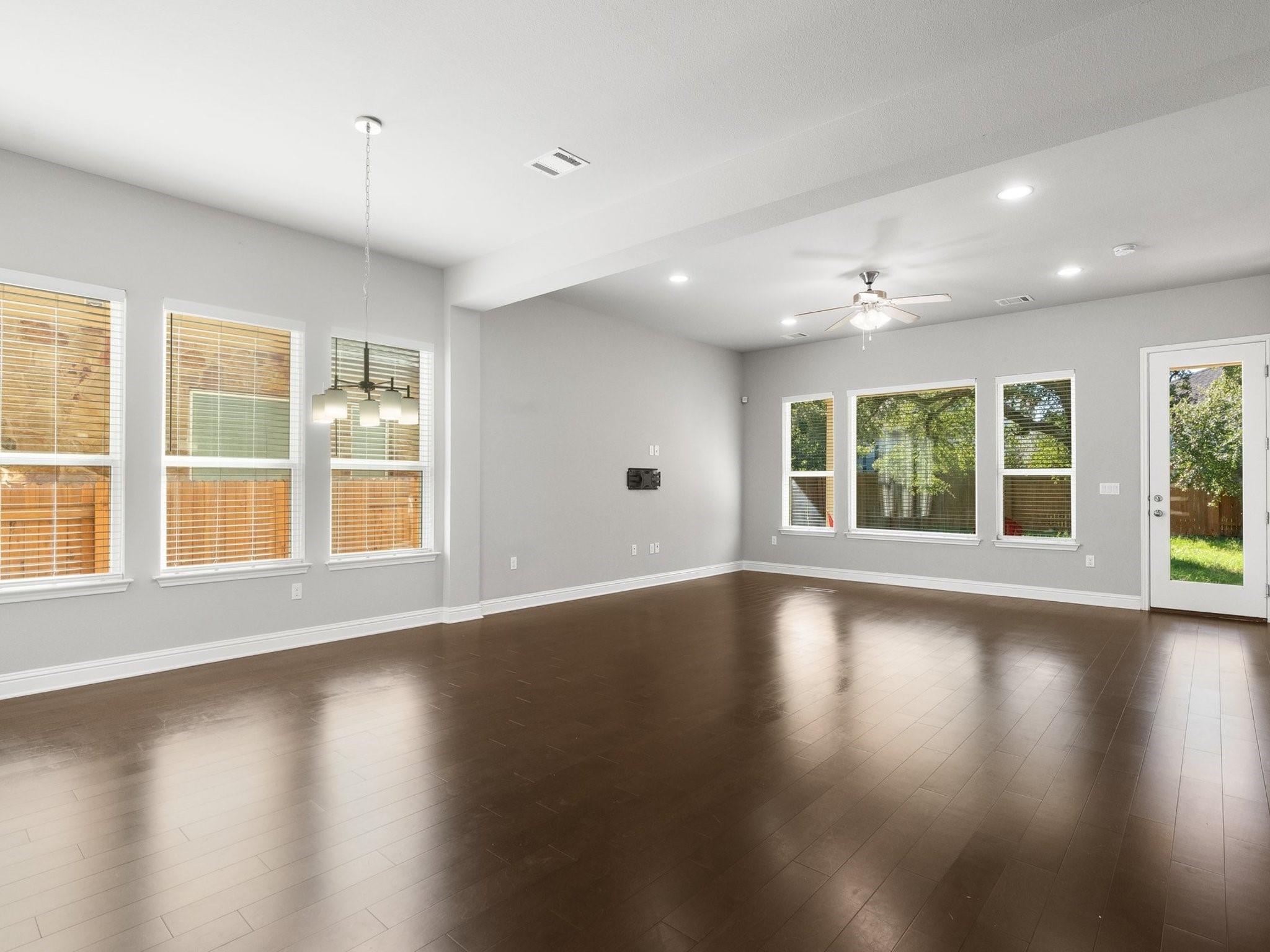 5305 Mandevilla Dr, Austin, TX 78739