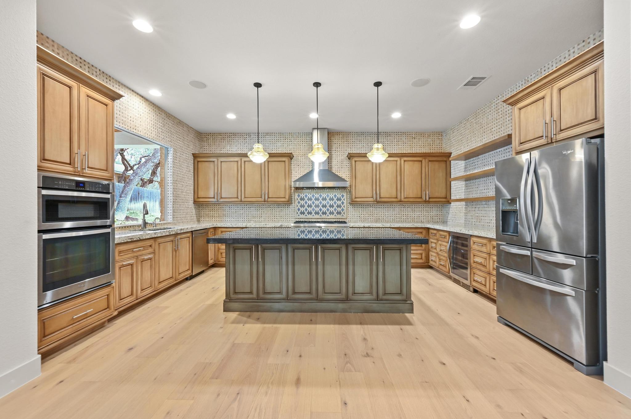 2800 Barton Point Dr, Austin, TX 78733