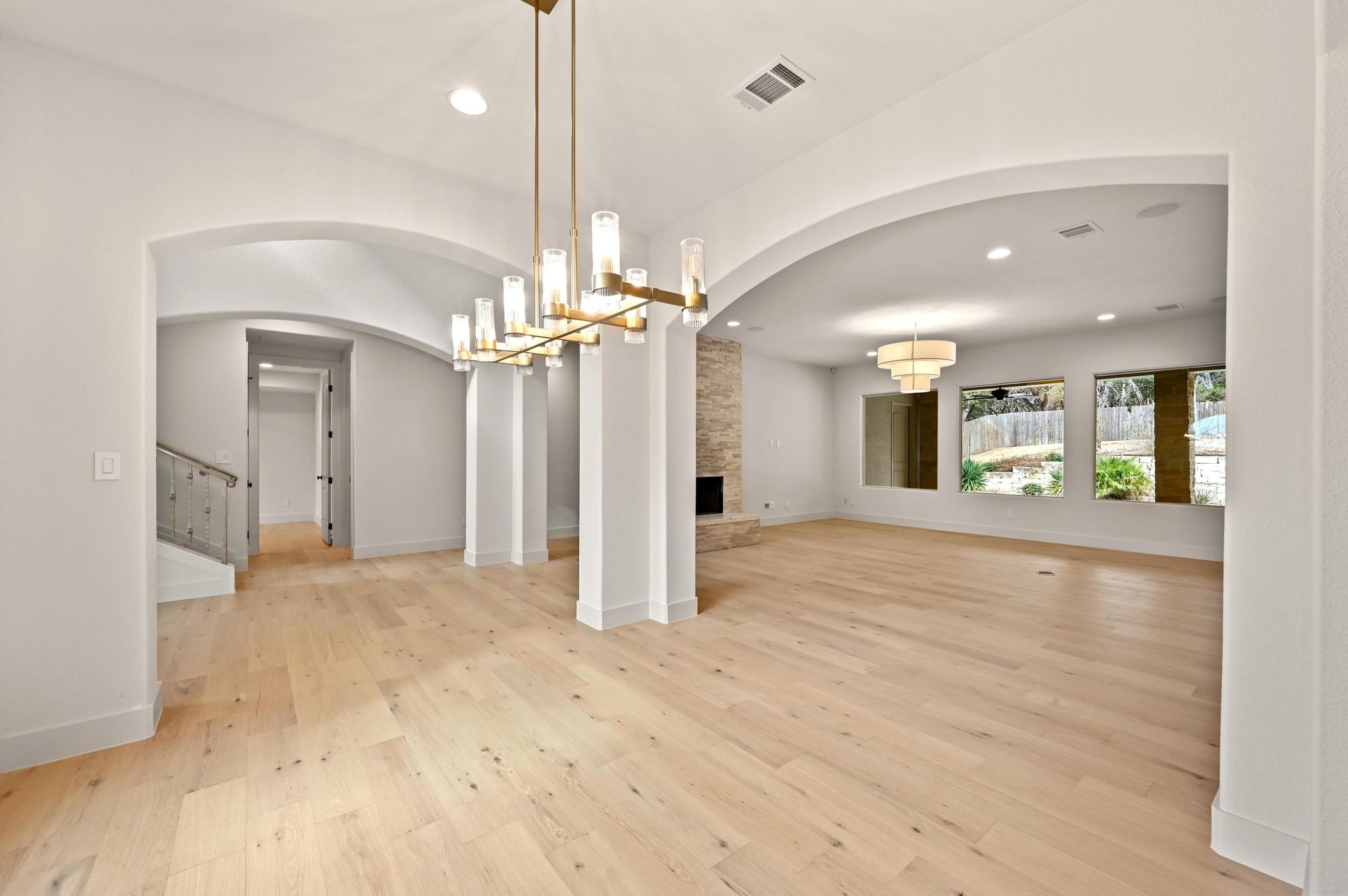 2800 Barton Point Dr, Austin, TX 78733