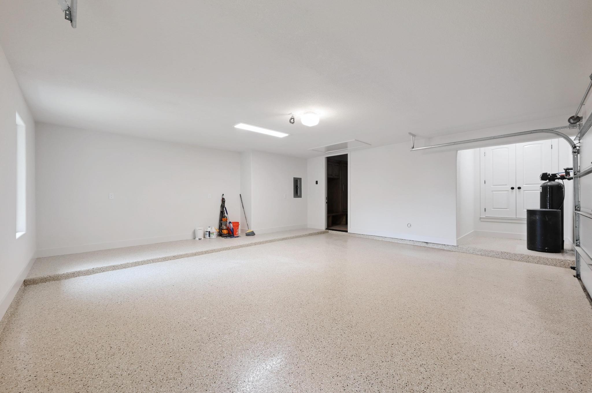 2800 Barton Point Dr, Austin, TX 78733