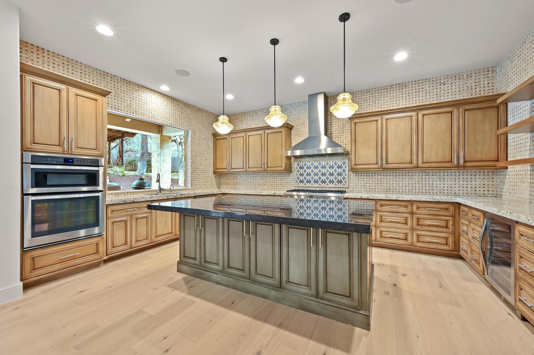 2800 Barton Point Dr, Austin, TX 78733