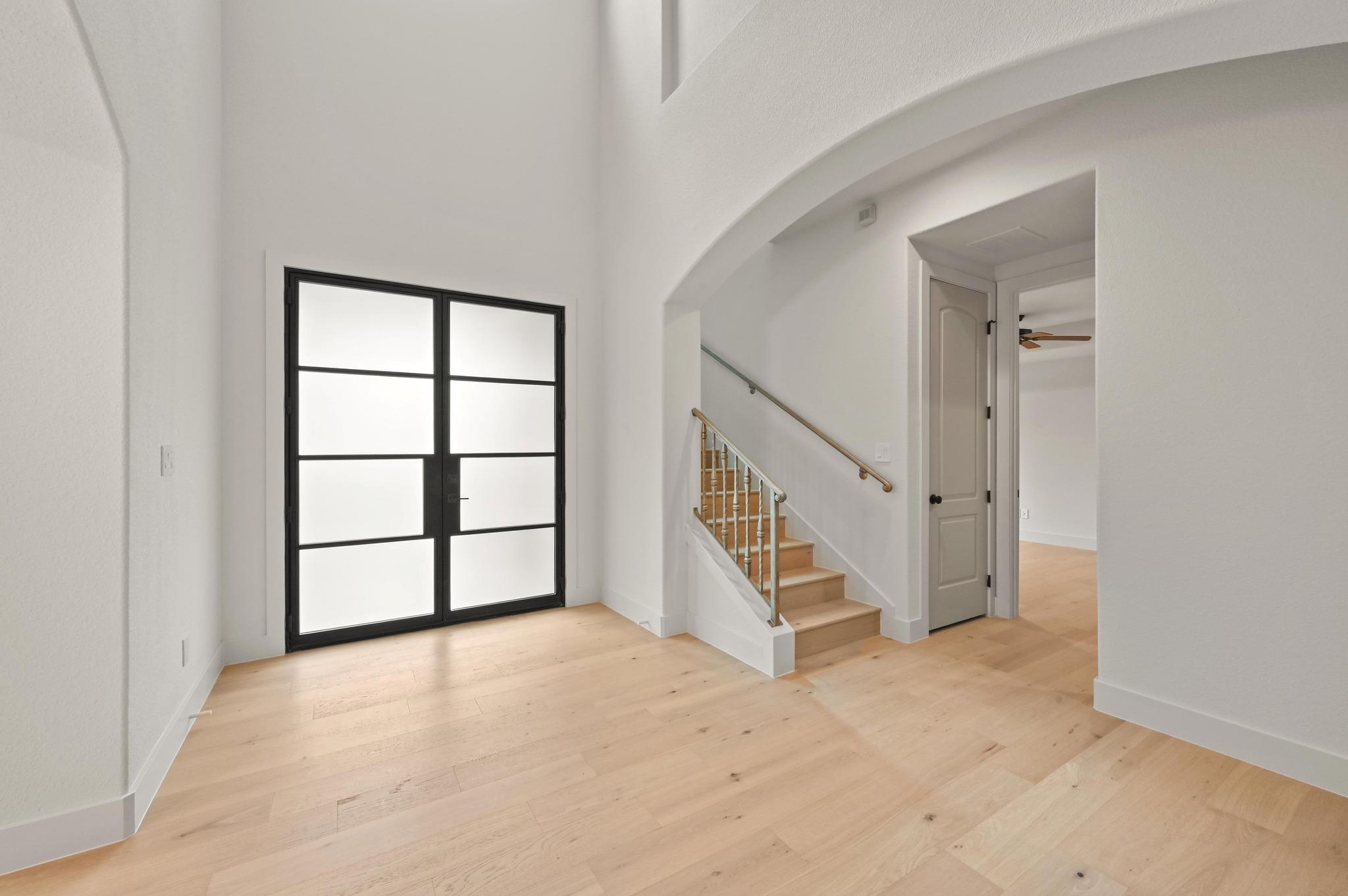 2800 Barton Point Dr, Austin, TX 78733