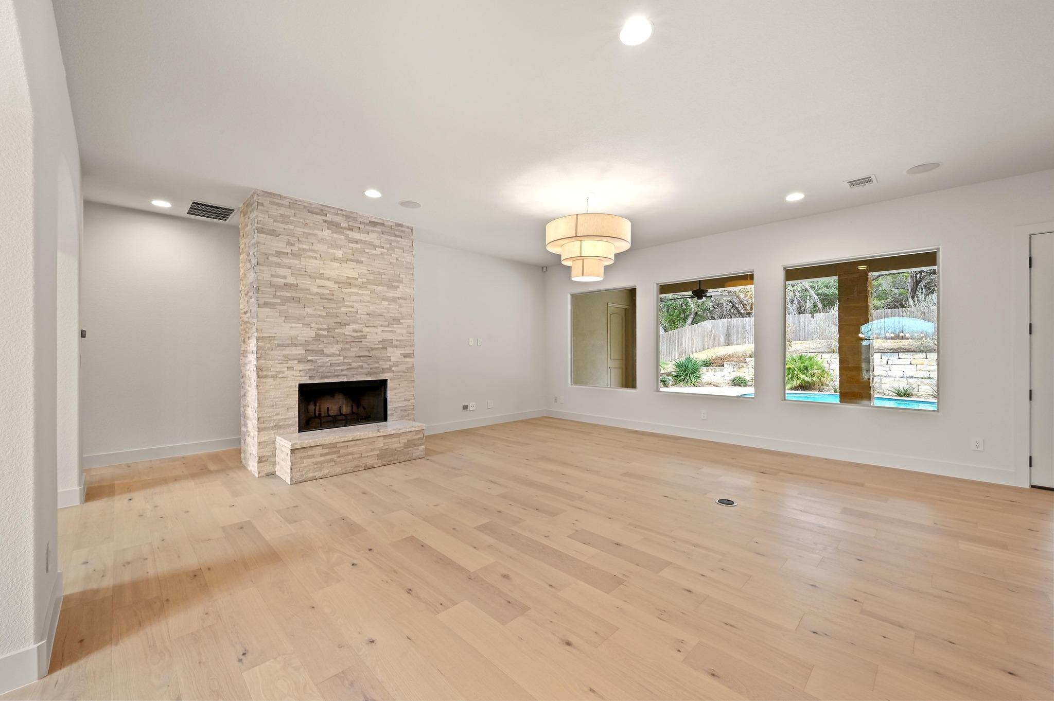 2800 Barton Point Dr, Austin, TX 78733