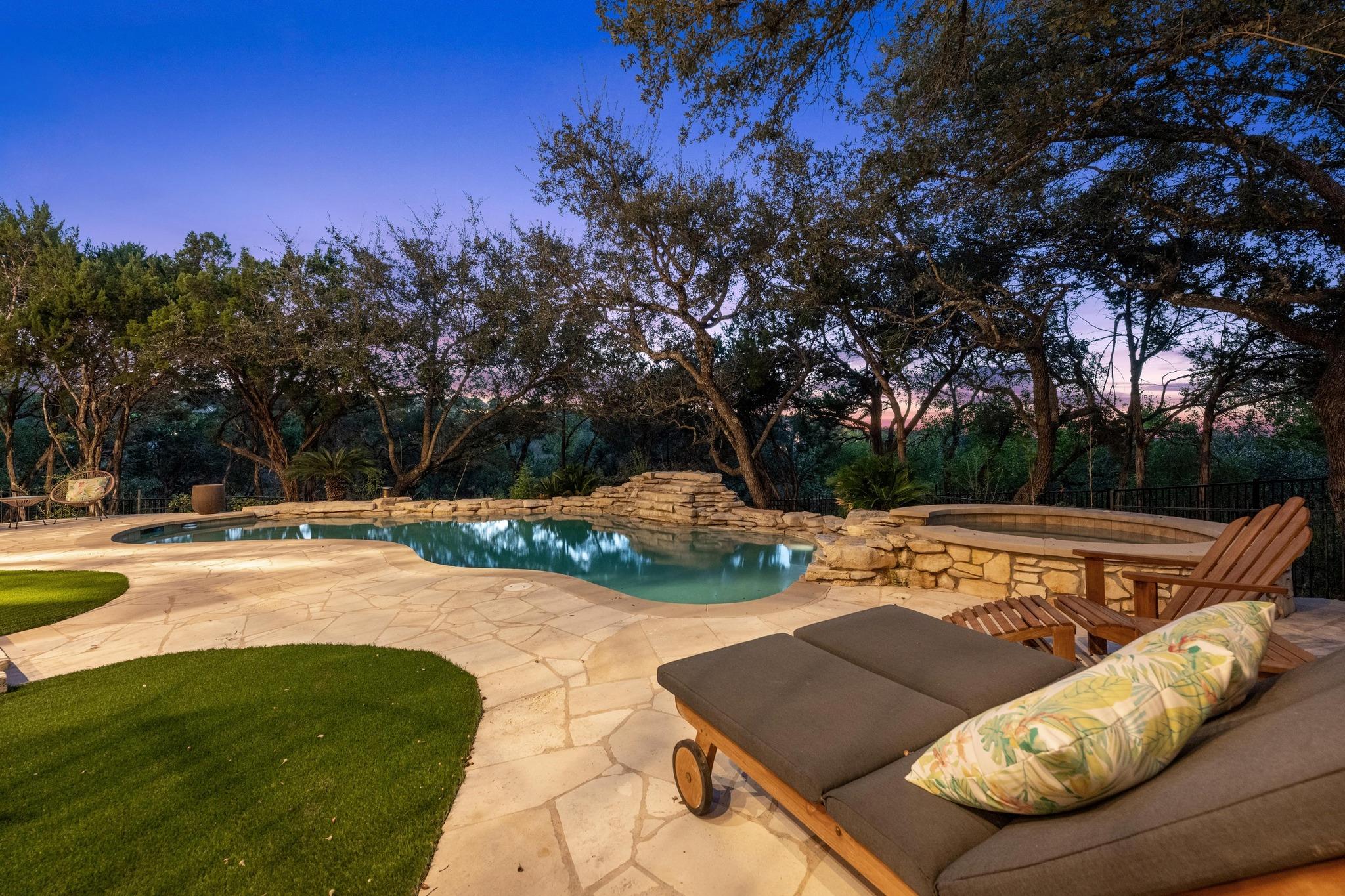 111 SENDERA BONITA, Lakeway, TX 78734