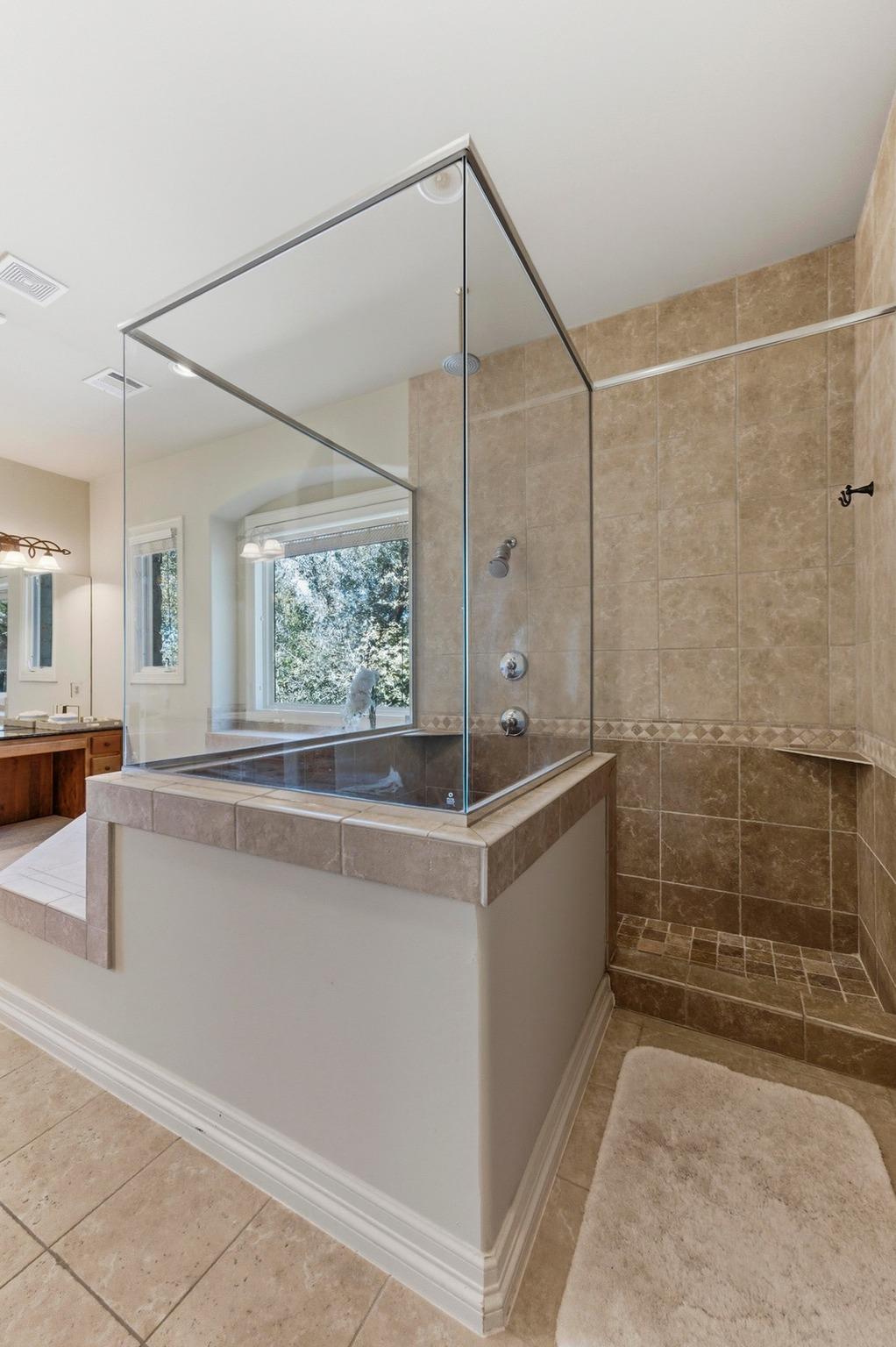 111 SENDERA BONITA, Lakeway, TX 78734