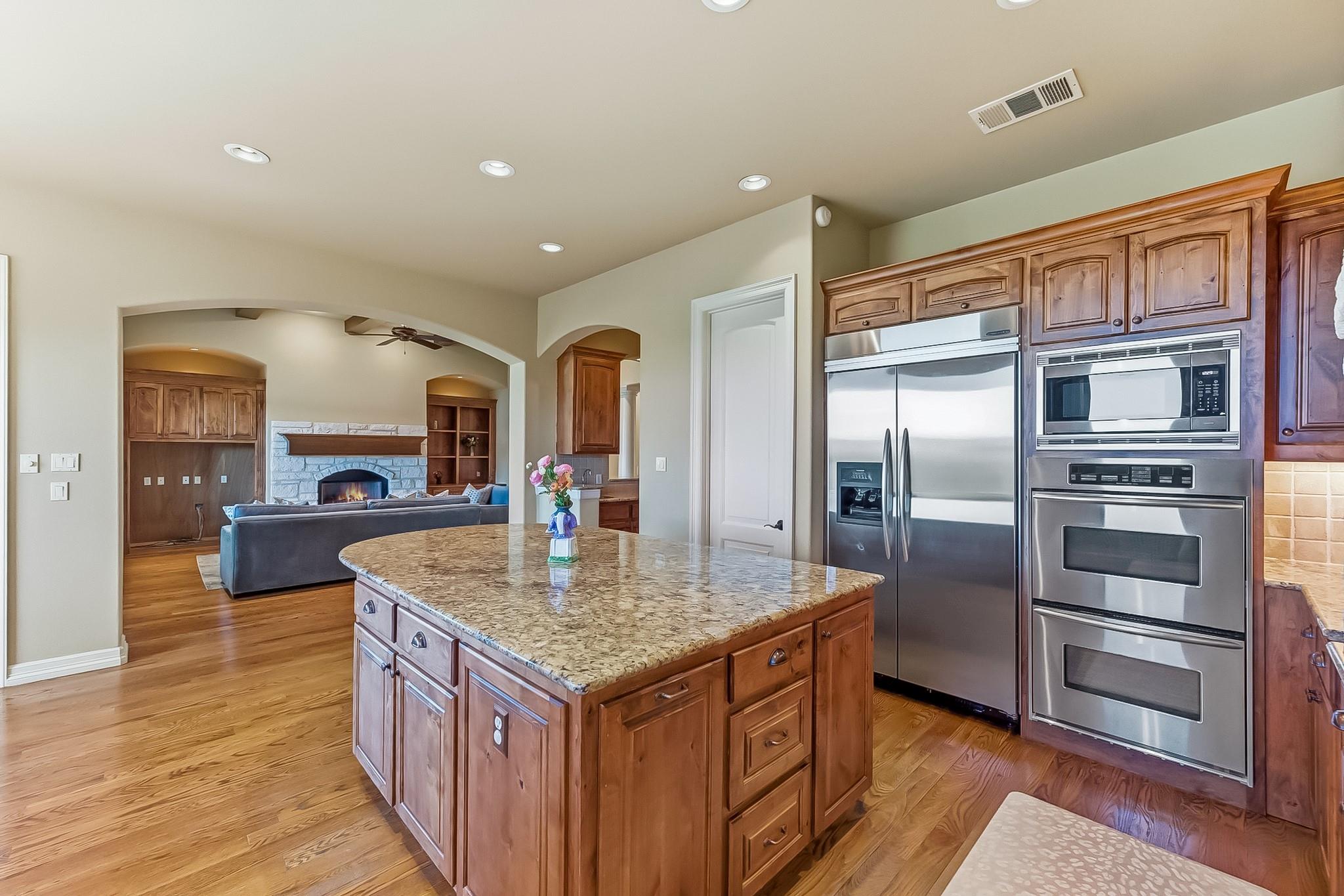 111 SENDERA BONITA, Lakeway, TX 78734