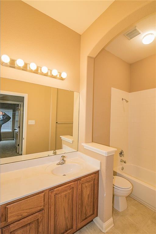 2108 Petrified Forest Dr, Austin, TX 78747