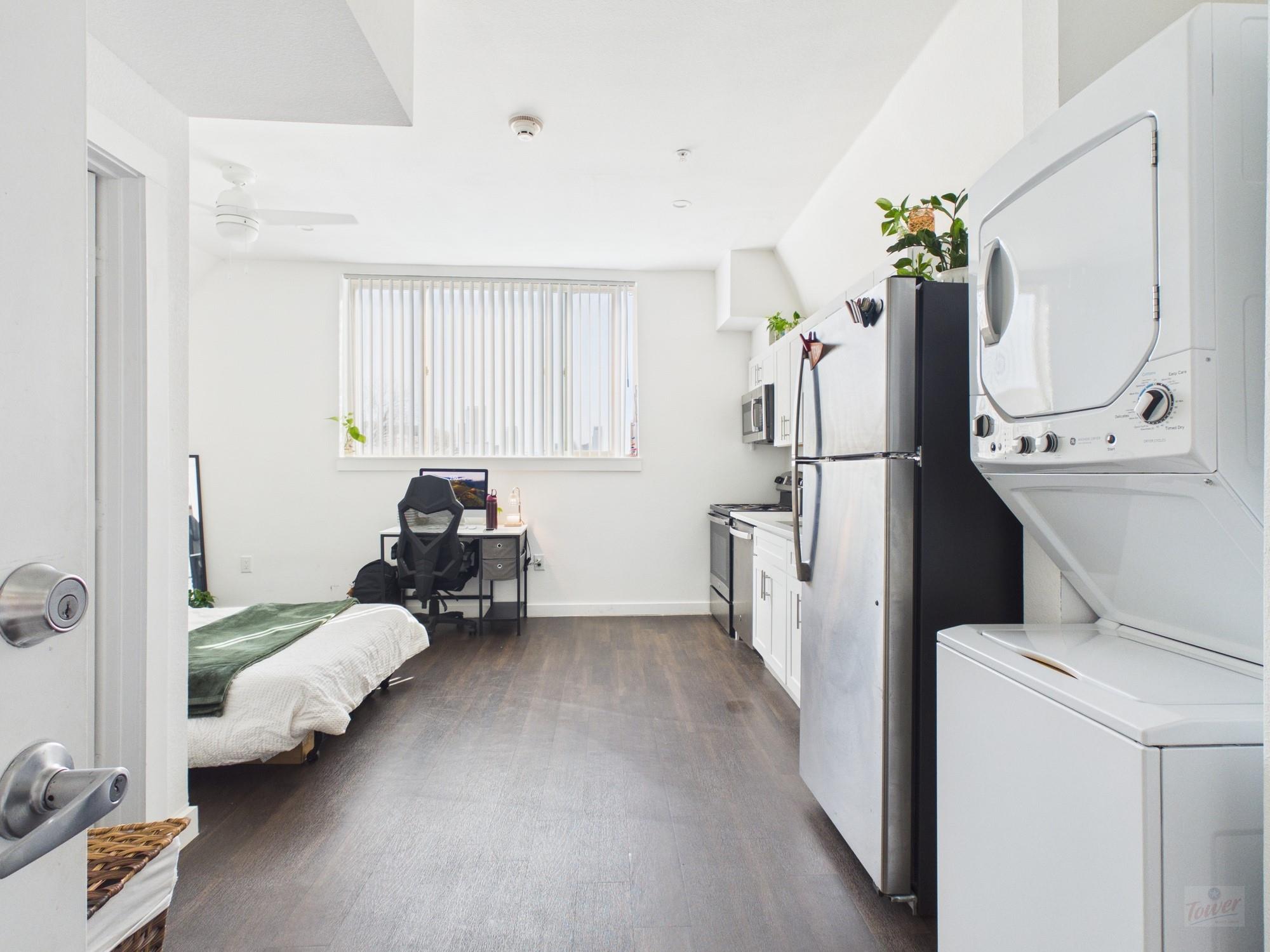 1010 W 26th St # 206, Austin, TX 78705