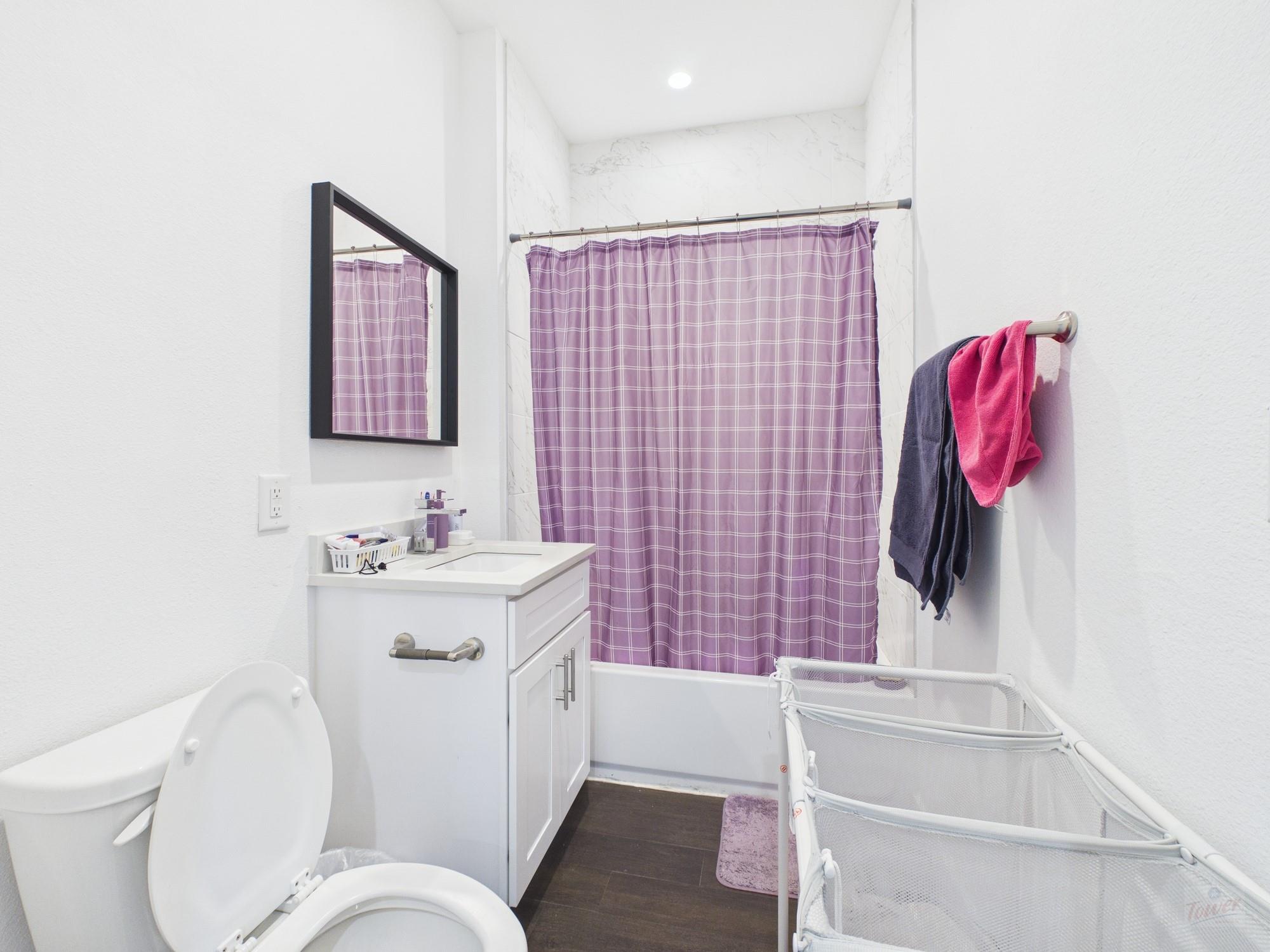 1010 W 26th St # 203, Austin, TX 78705