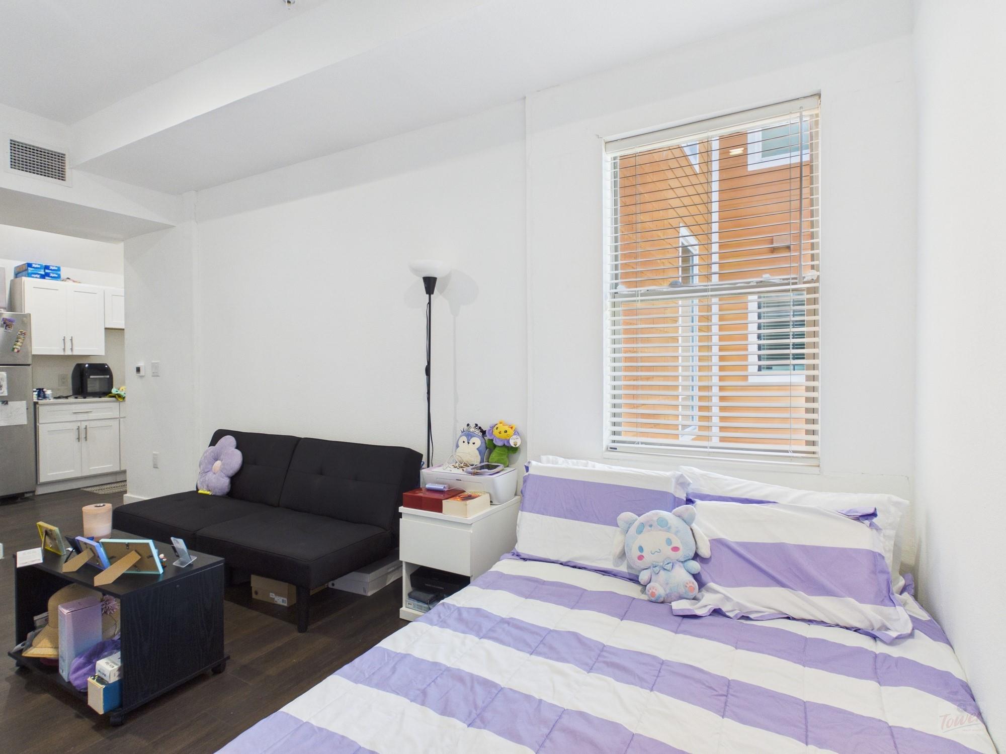 1010 W 26th St # 203, Austin, TX 78705