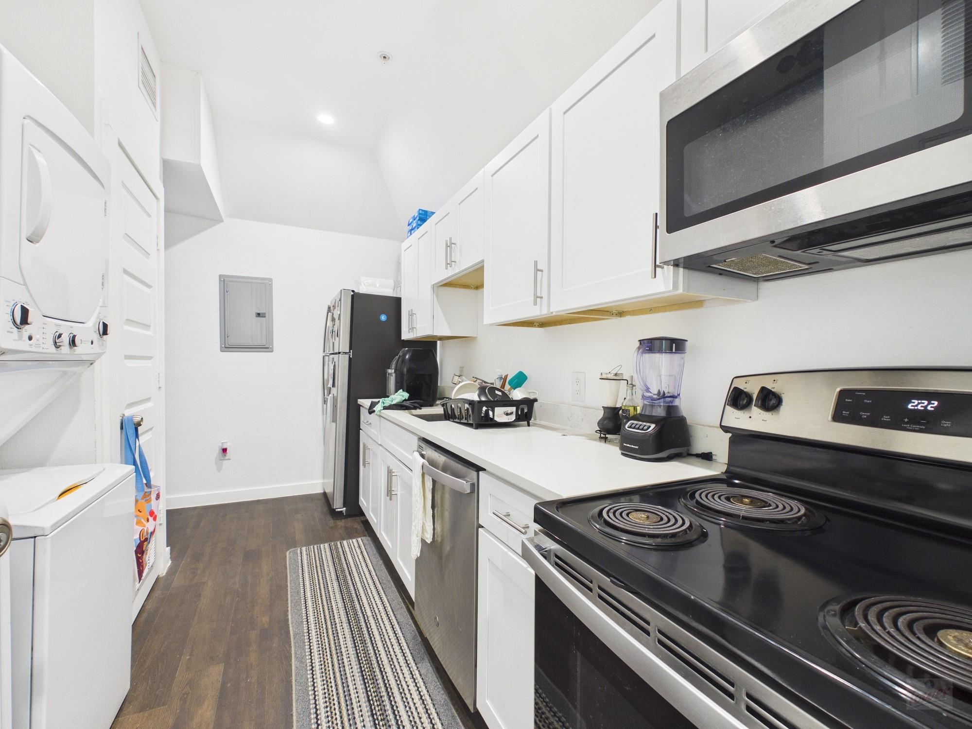 1010 W 26th St # 203, Austin, TX 78705