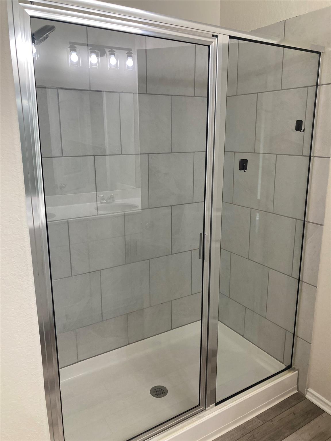 137 Onna St, Taylor, TX 76574