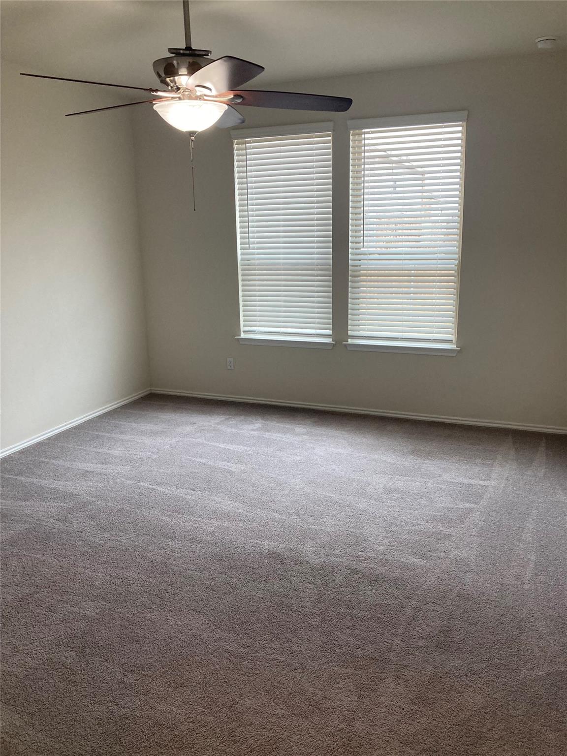 137 Onna St, Taylor, TX 76574