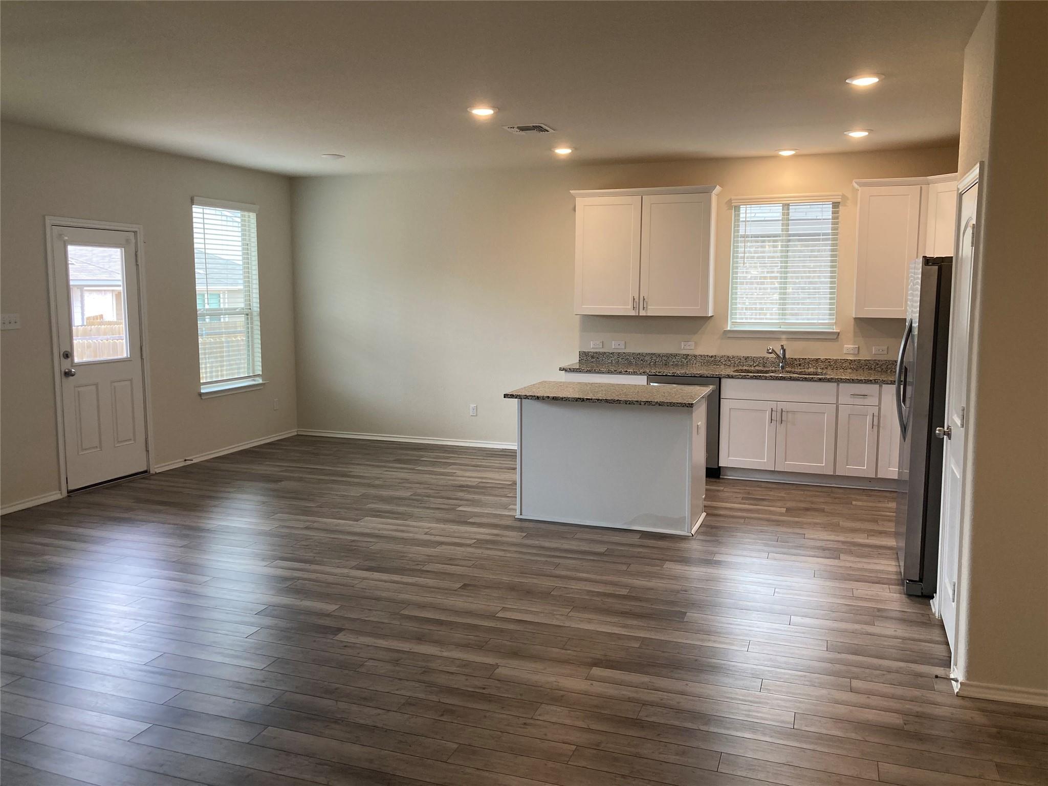 137 Onna St, Taylor, TX 76574