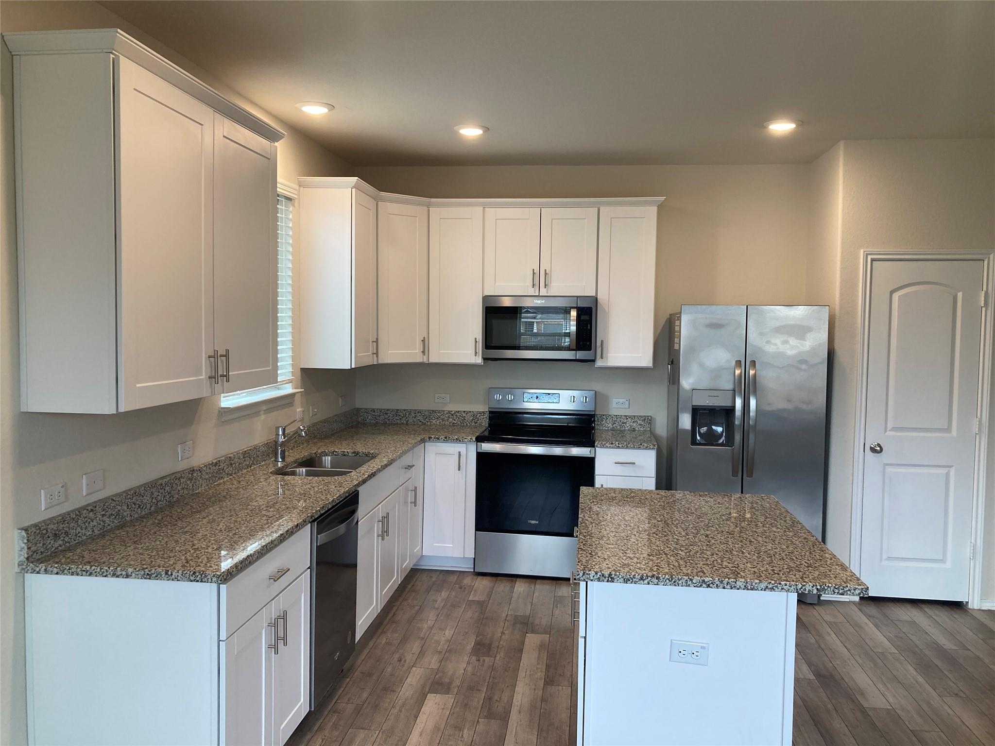 137 Onna St, Taylor, TX 76574