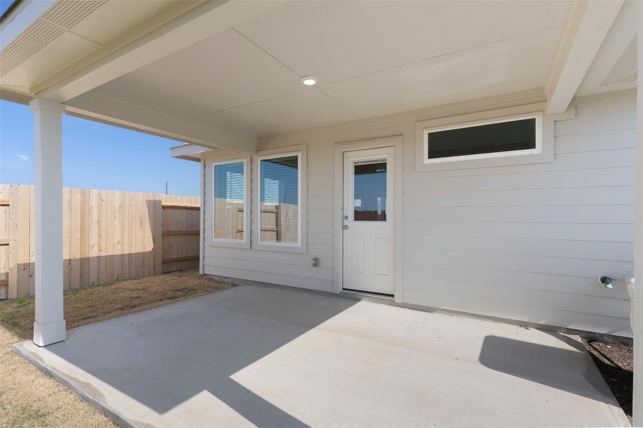 13832 Scarlett Song Dr, Elgin, TX 78621