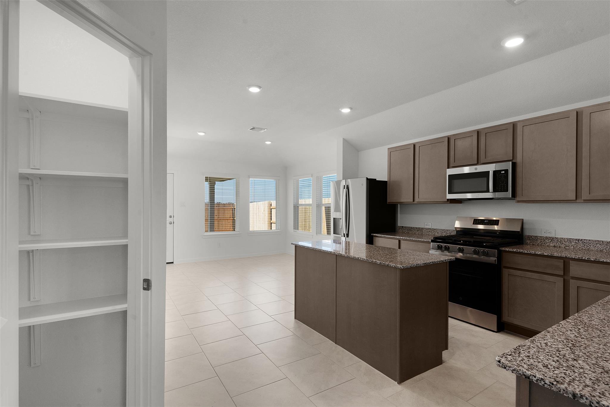 13832 Scarlett Song Dr, Elgin, TX 78621