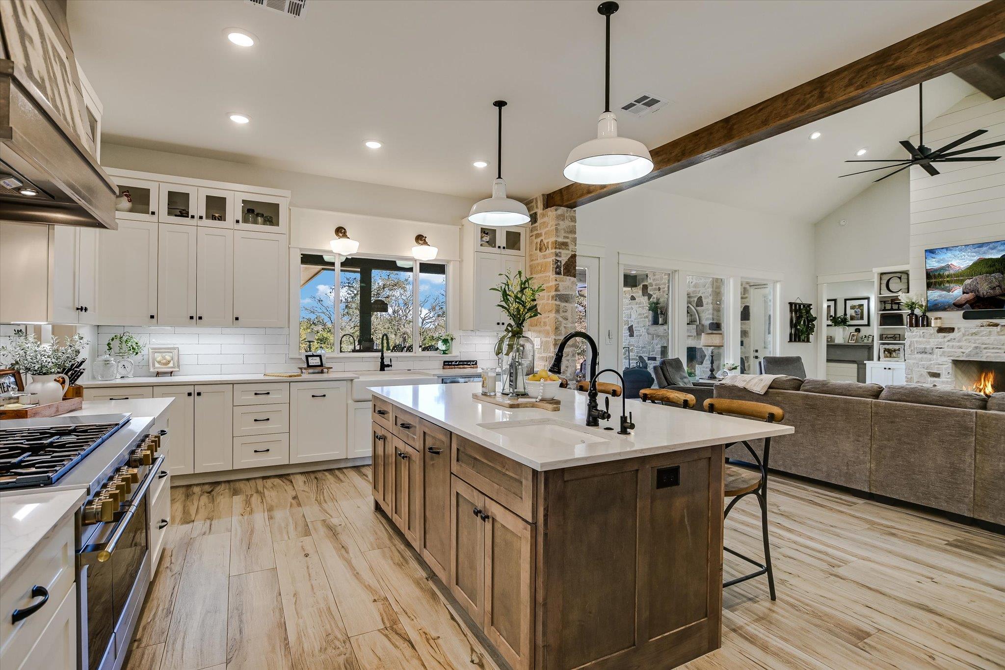 224 Foust Dr, Liberty Hill, TX 78642