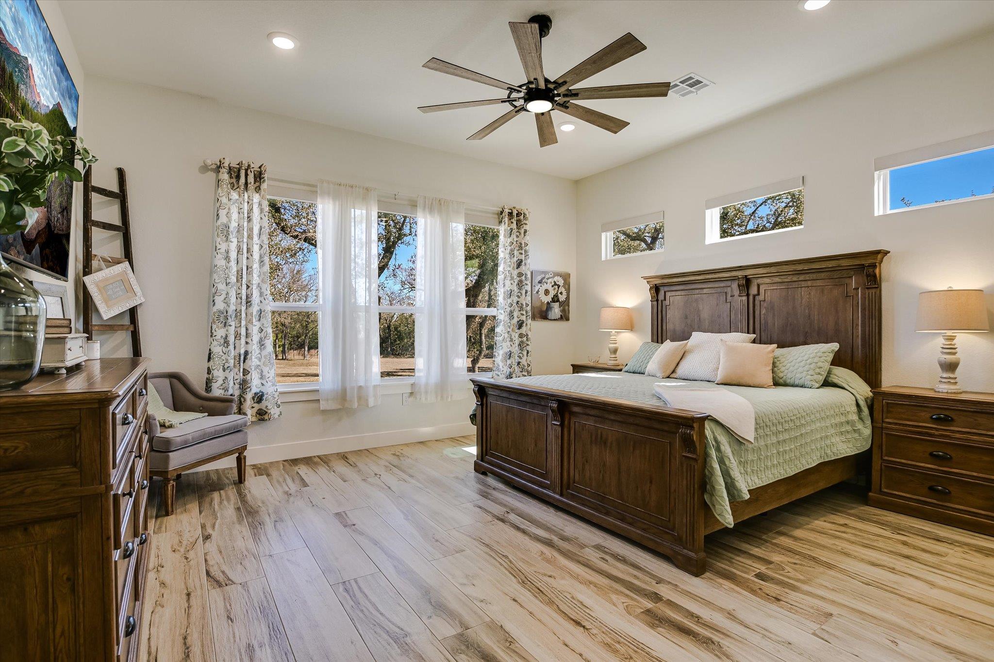 224 Foust Dr, Liberty Hill, TX 78642