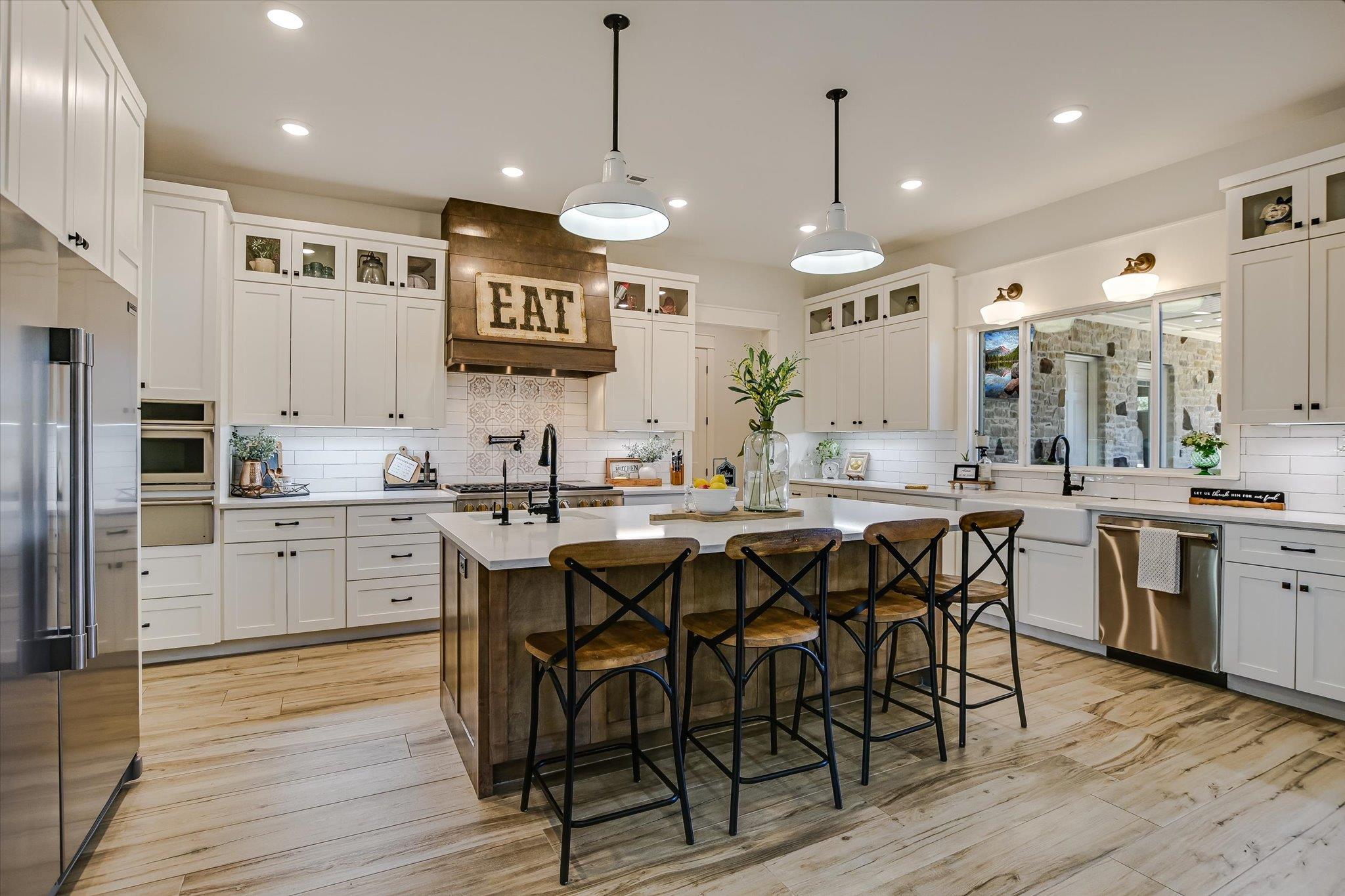 224 Foust Dr, Liberty Hill, TX 78642