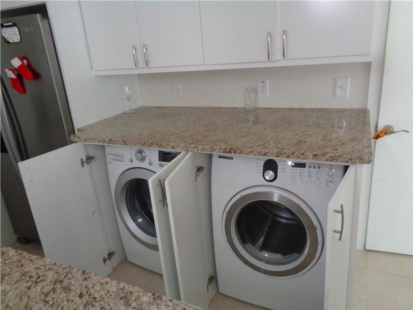 210 E 32nd St # E, Austin, TX 78705