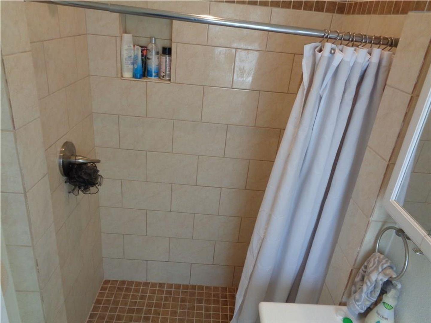 210 E 32nd St # E, Austin, TX 78705