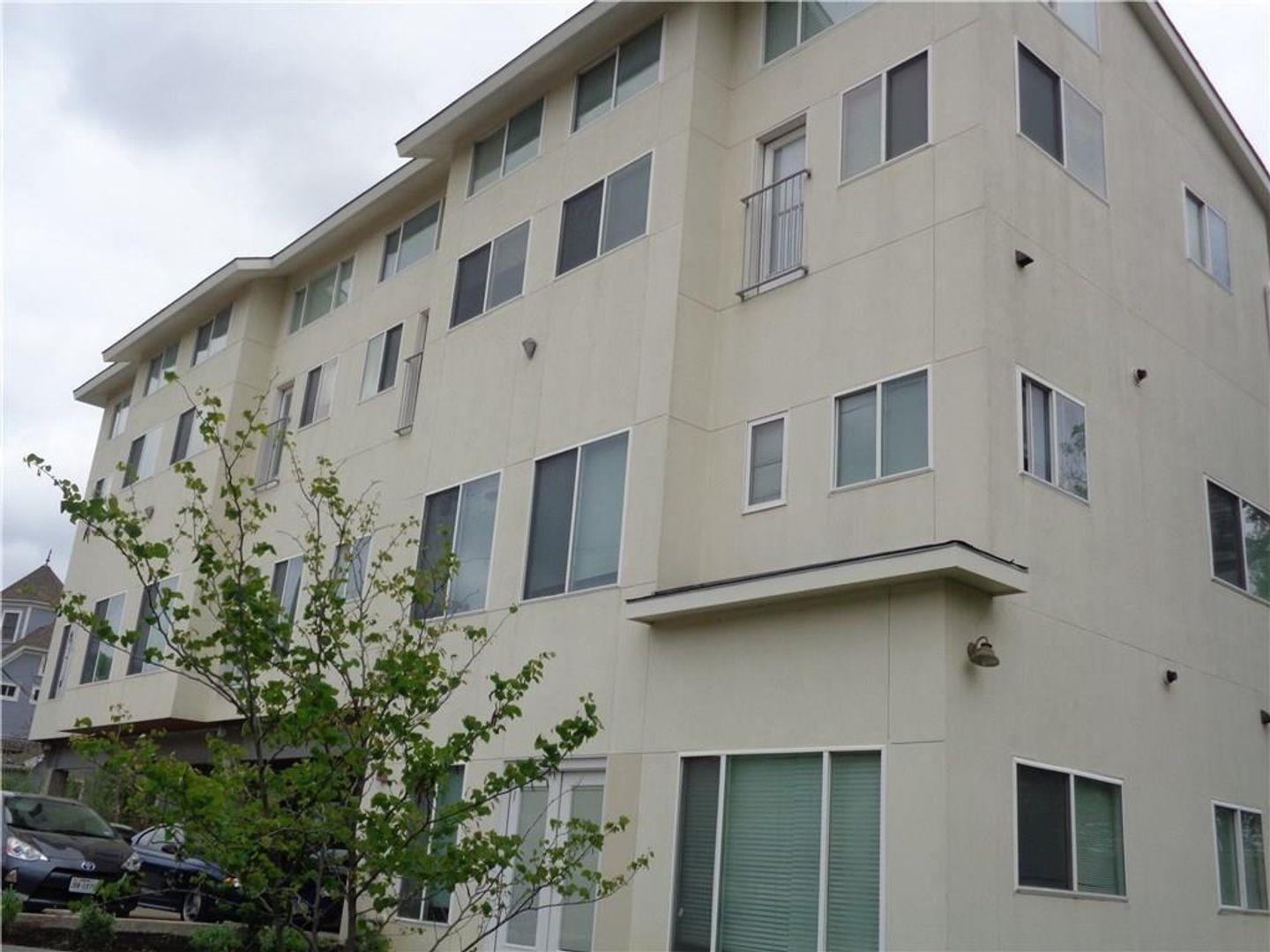 210 E 32nd St # E, Austin, TX 78705