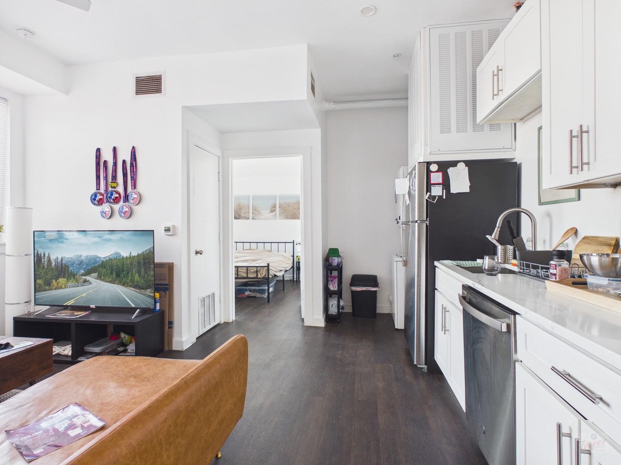 1010 W 26th St # 201, Austin, TX 78705