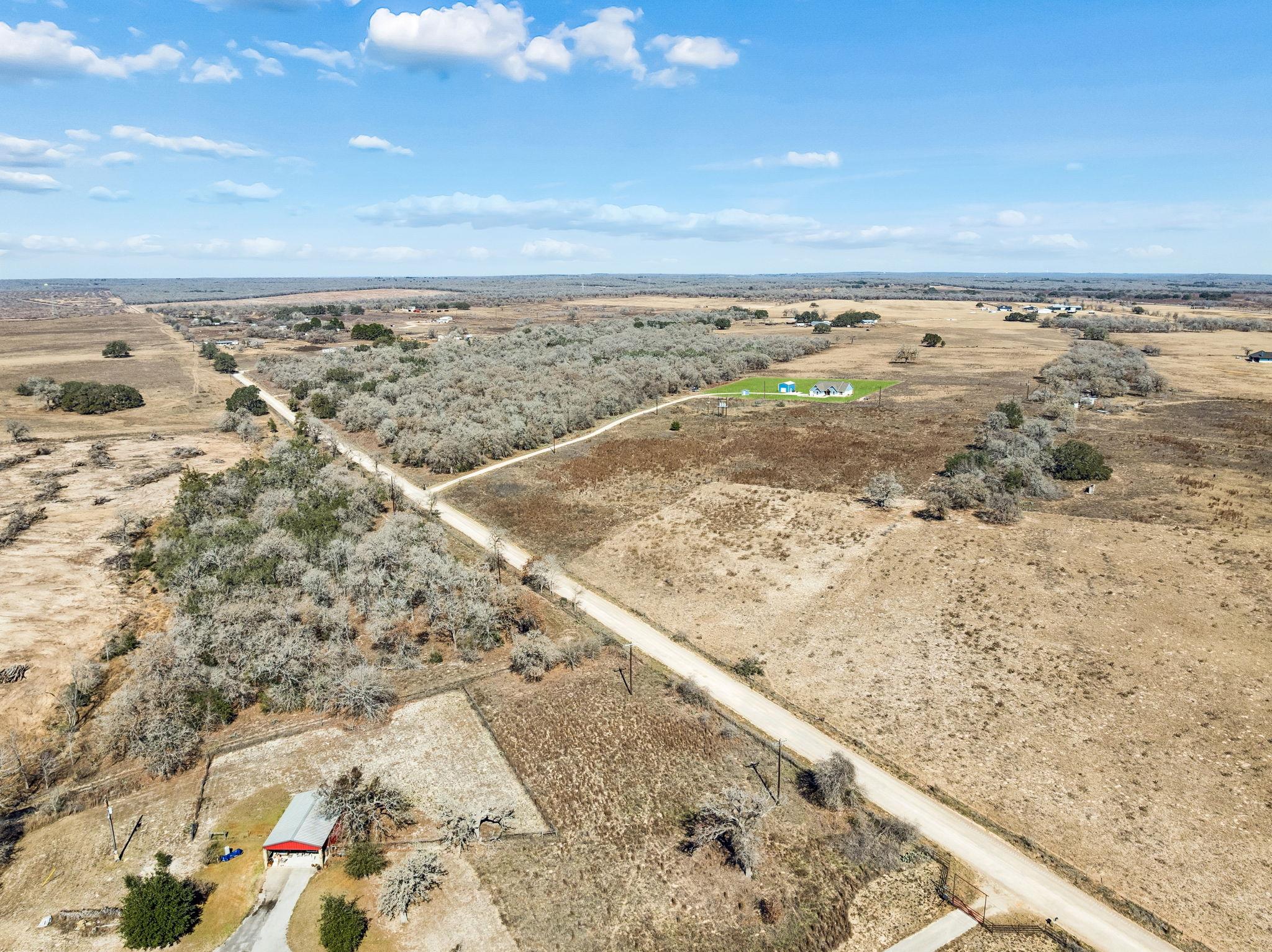 5476 County Road 427, Stockdale, TX 78160