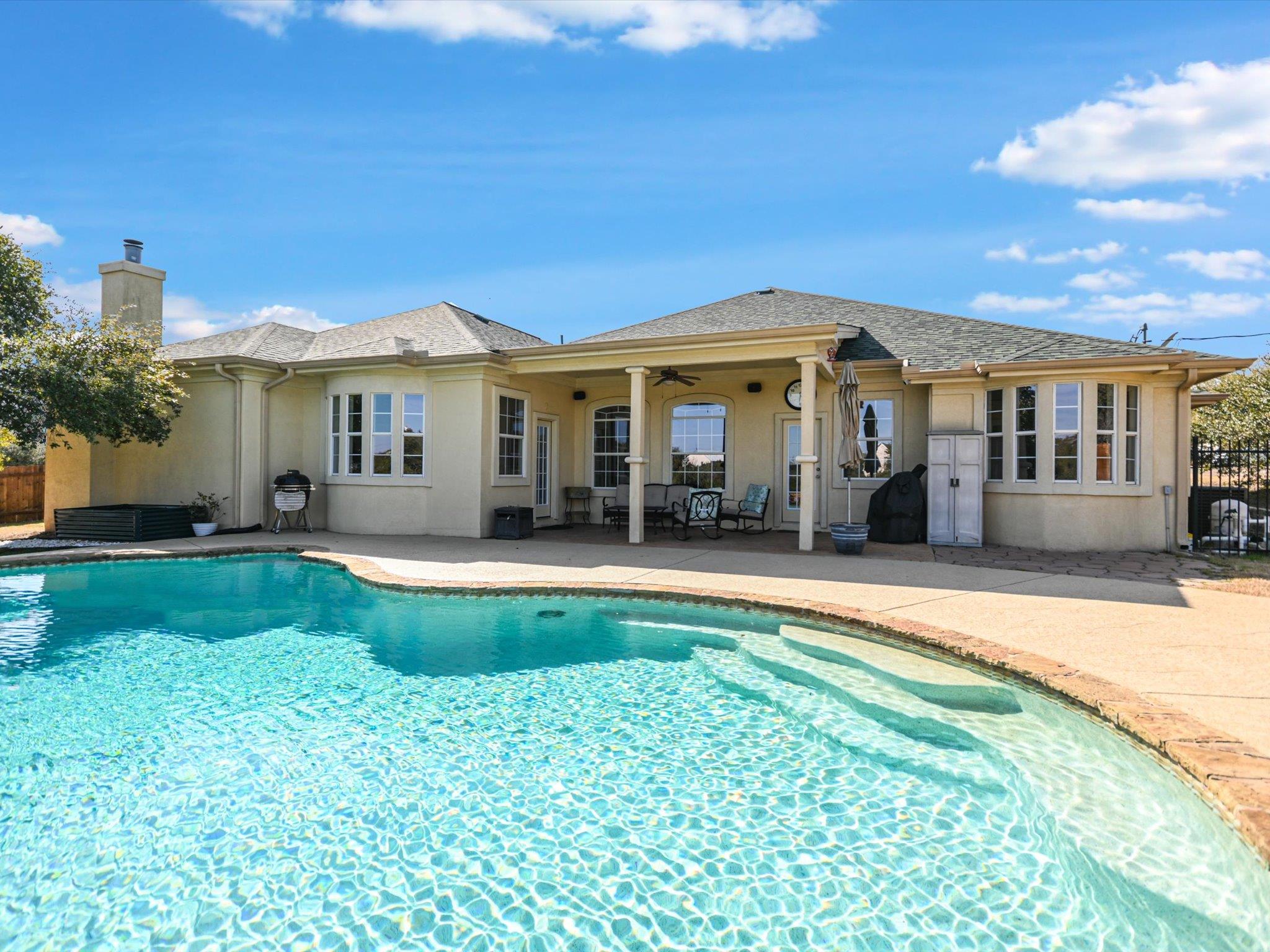 10111 Baxter Ln, Austin, TX 78736