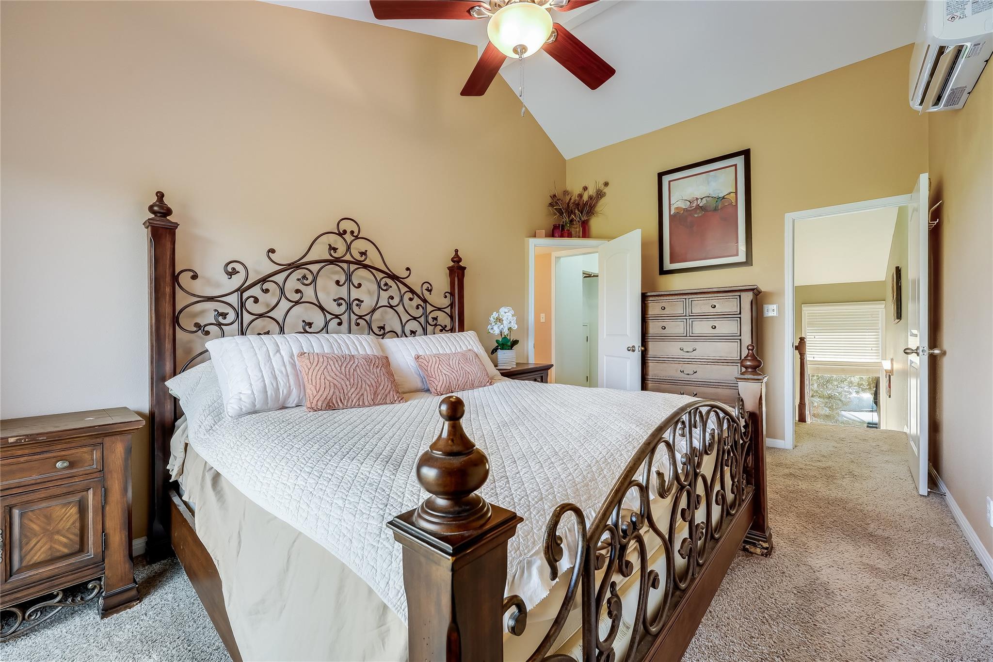 105 Comanche Pt, Point Venture, TX 78645