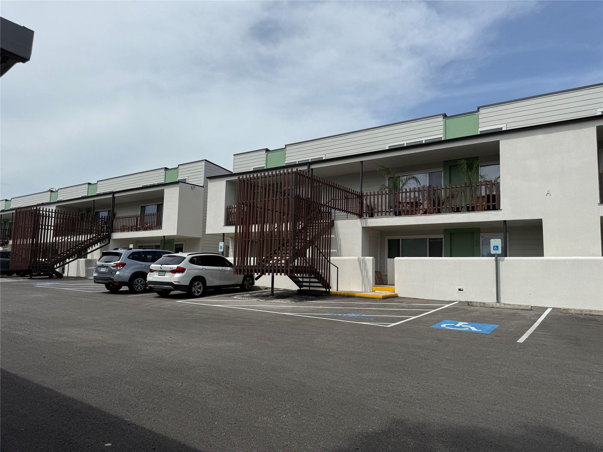 2200 Dickson Dr # 127, Austin, TX 78704