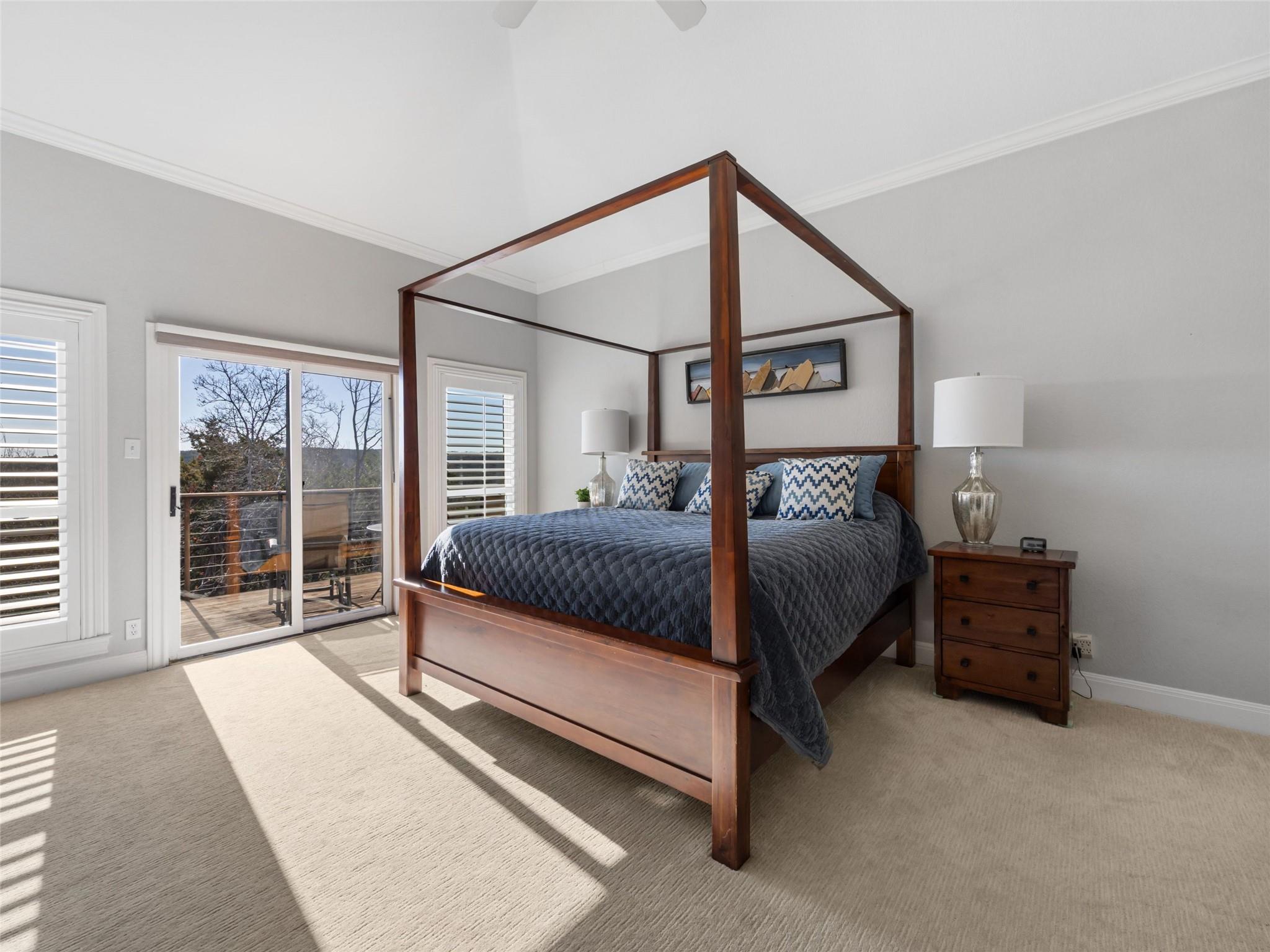 9009 Bell Mountain Dr, Austin, TX 78730